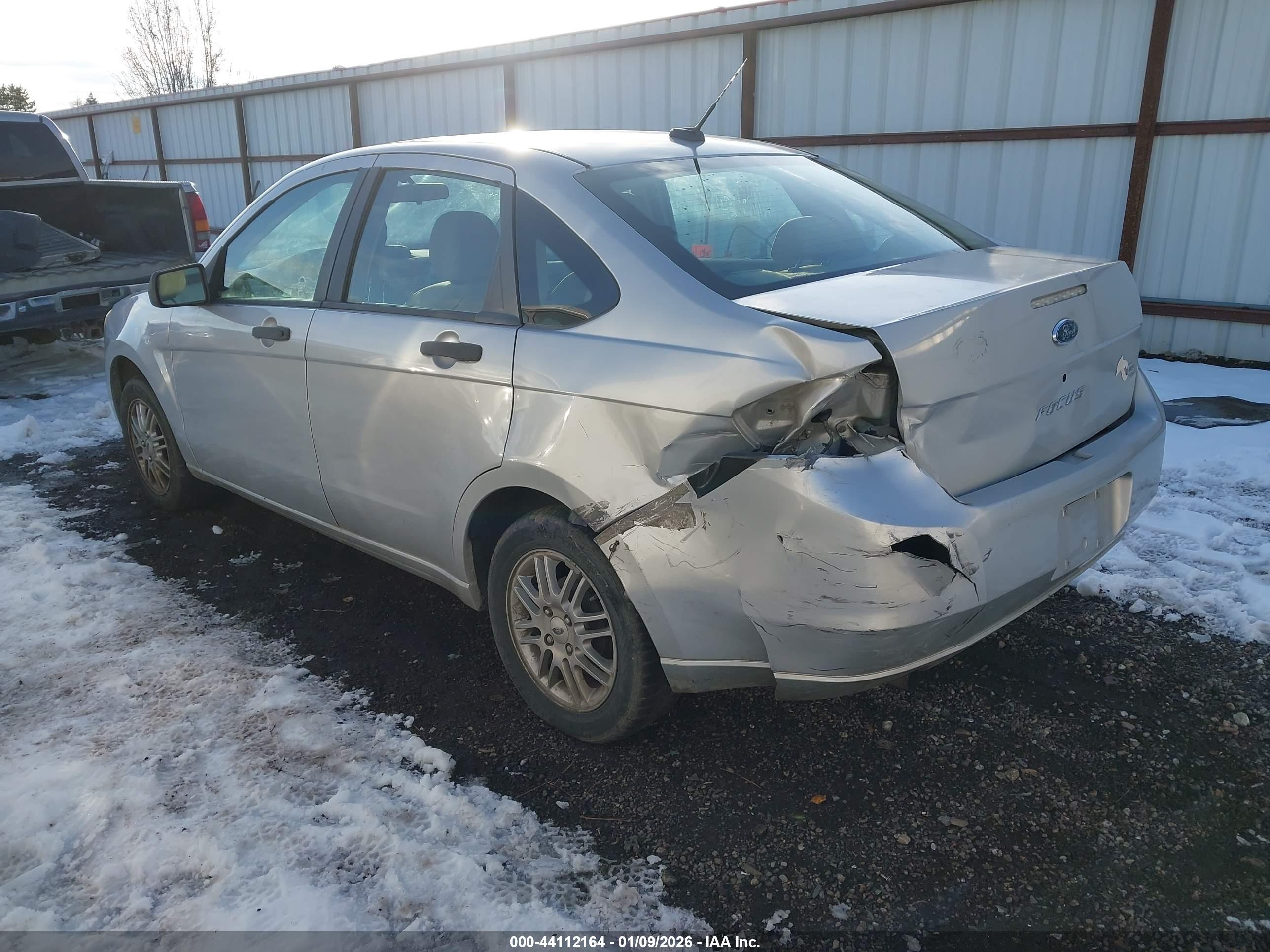 FORD FOCUS image 3