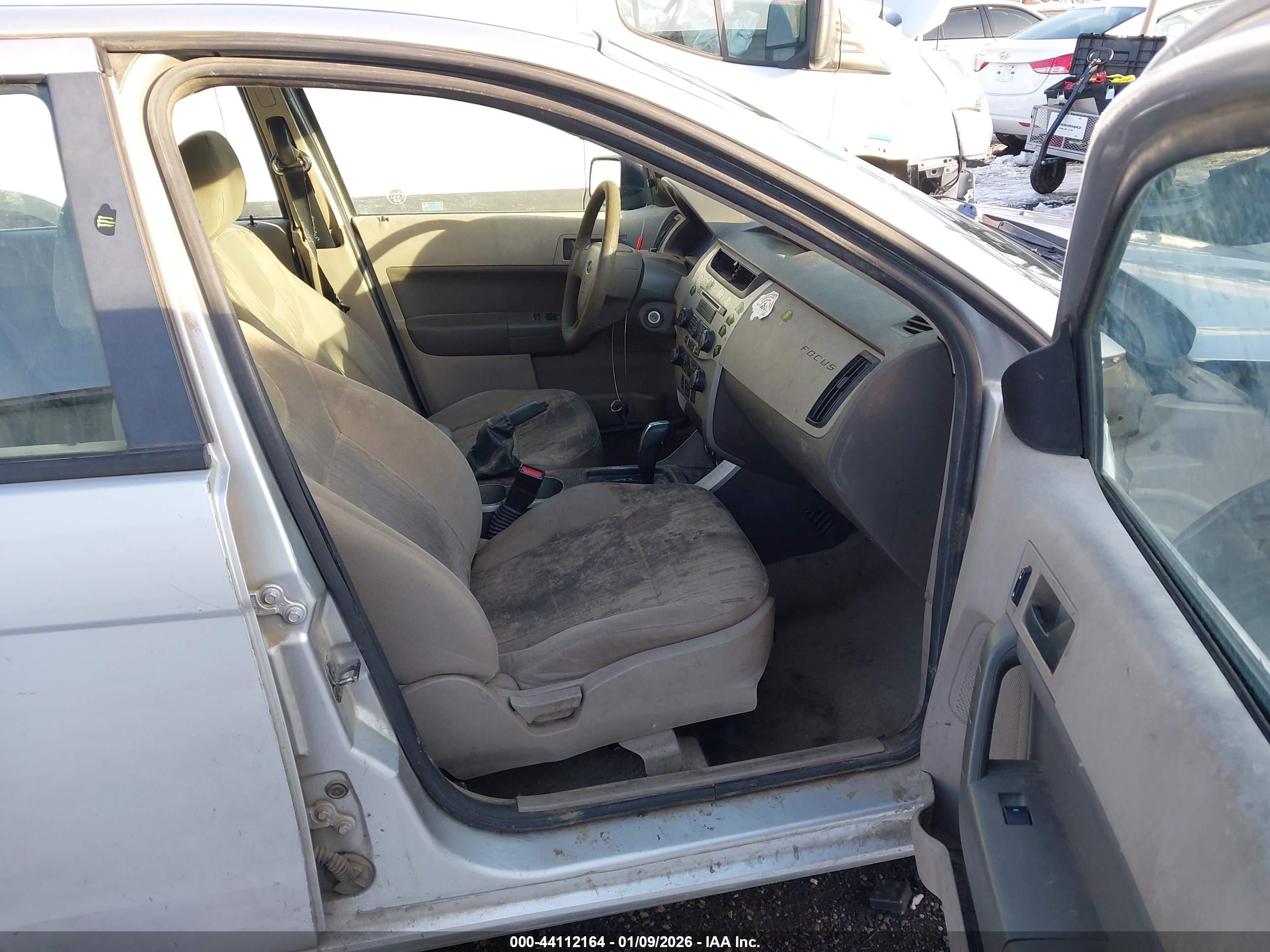 FORD FOCUS image 5