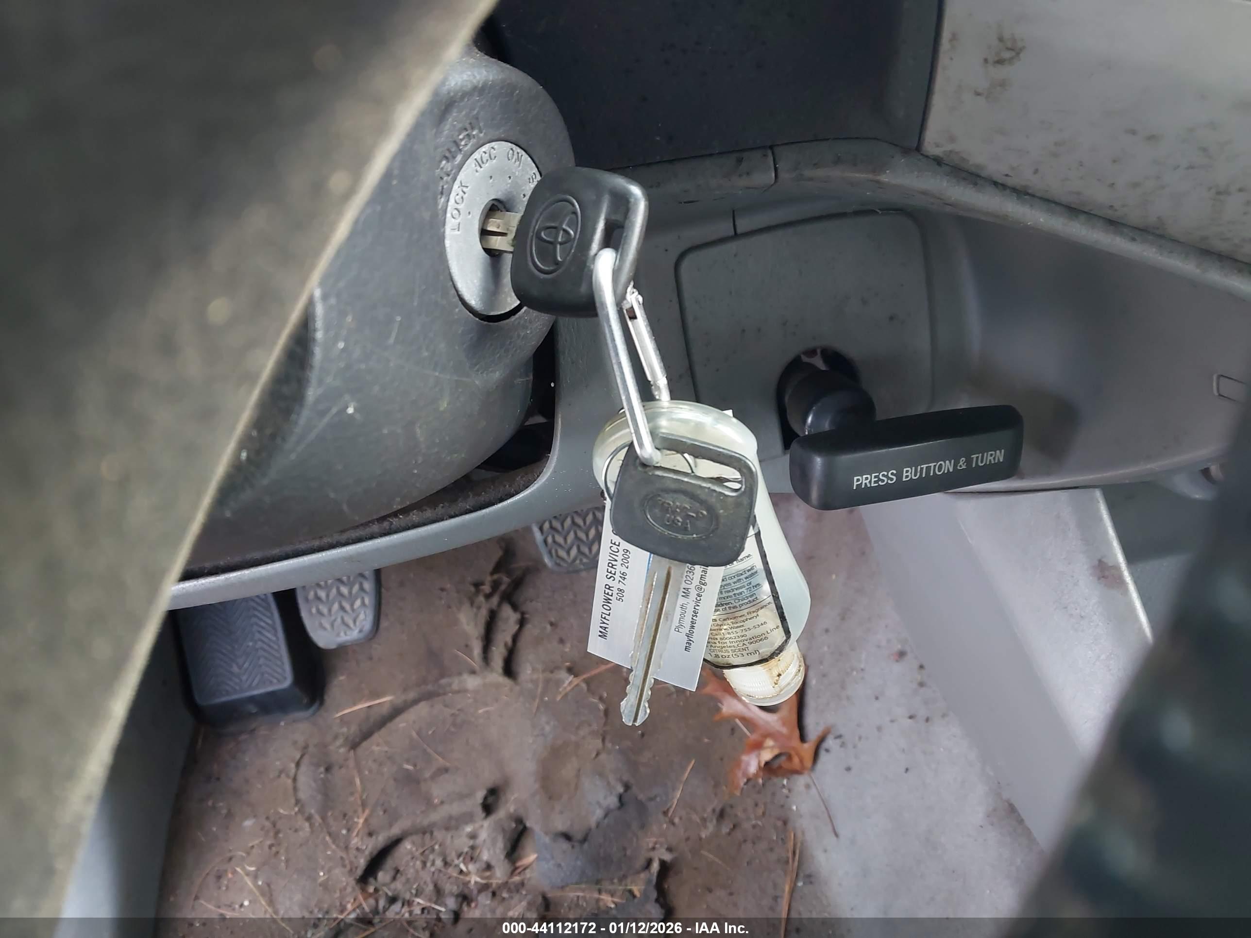 TOYOTA TACOMA image 11