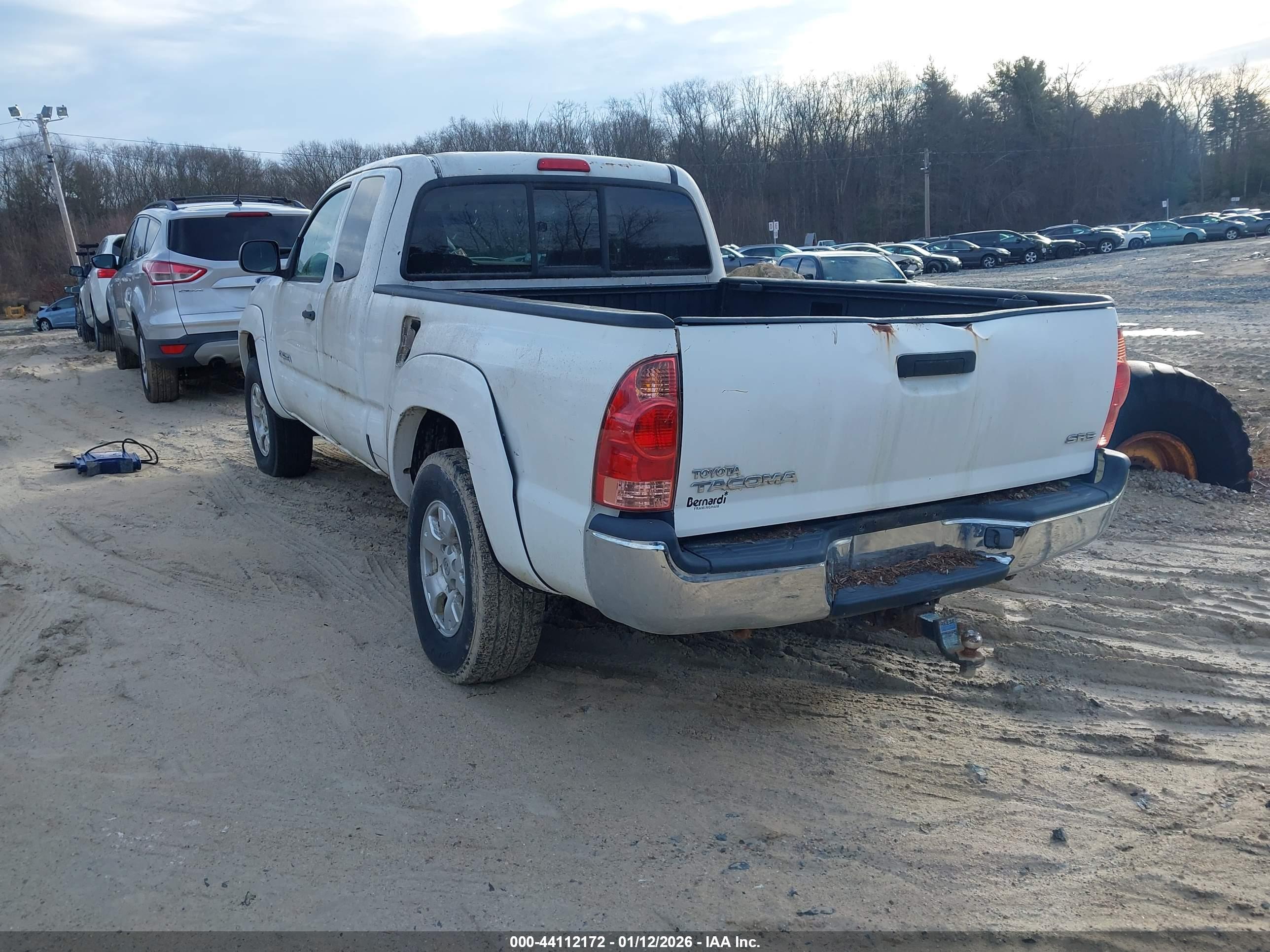 TOYOTA TACOMA image 3