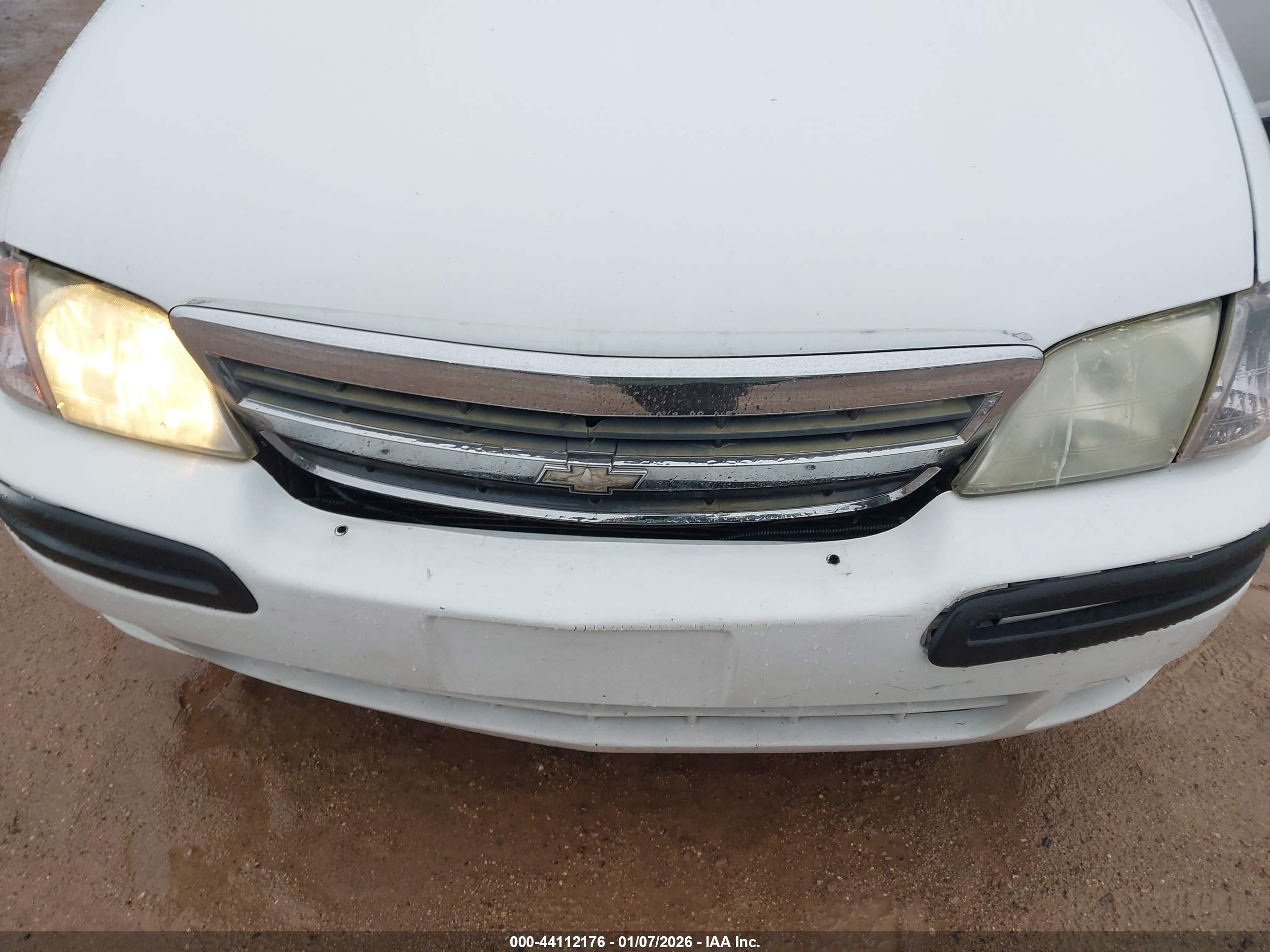 CHEVROLET VENTURE image 6