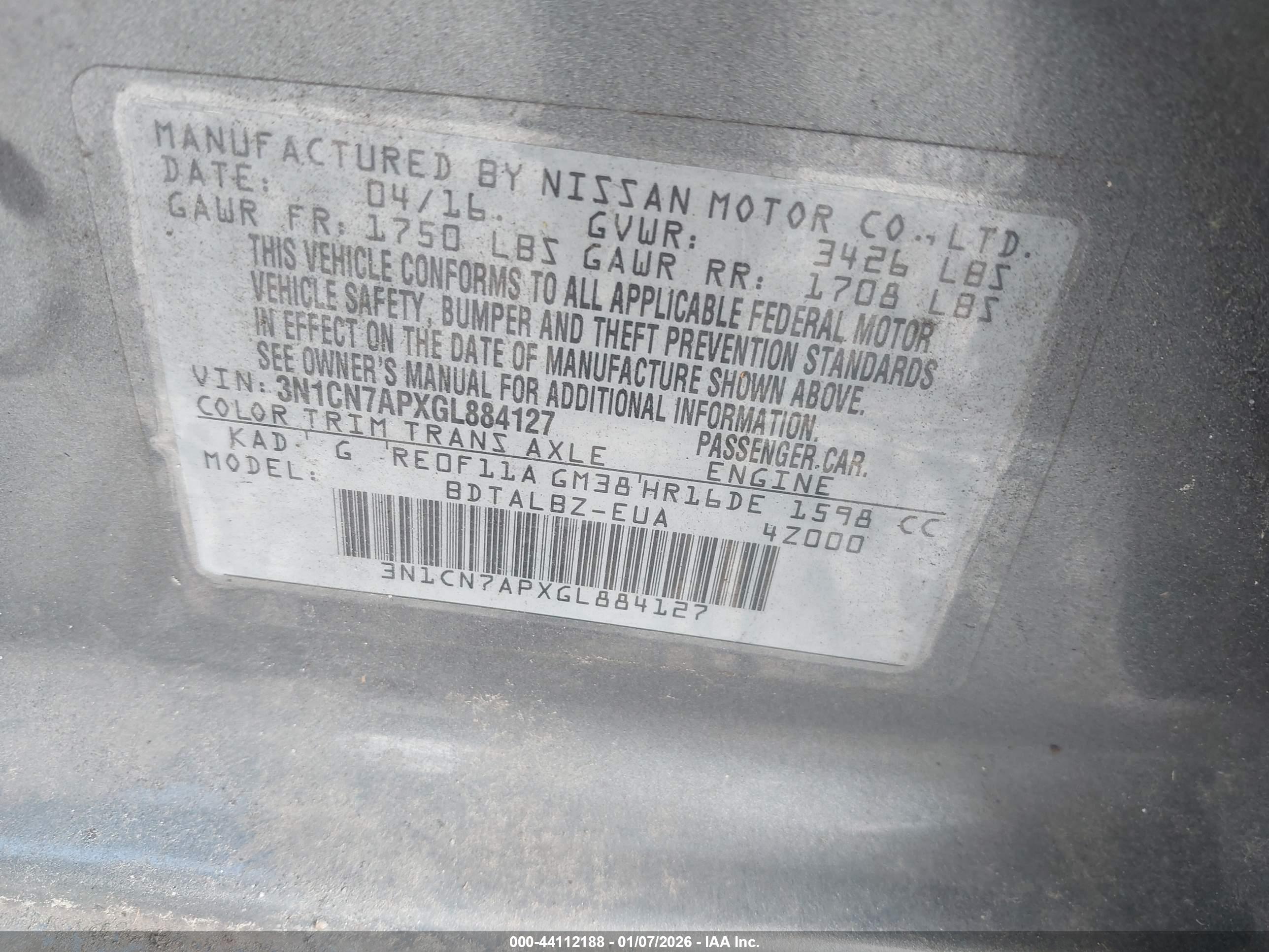 NISSAN VERSA image 9