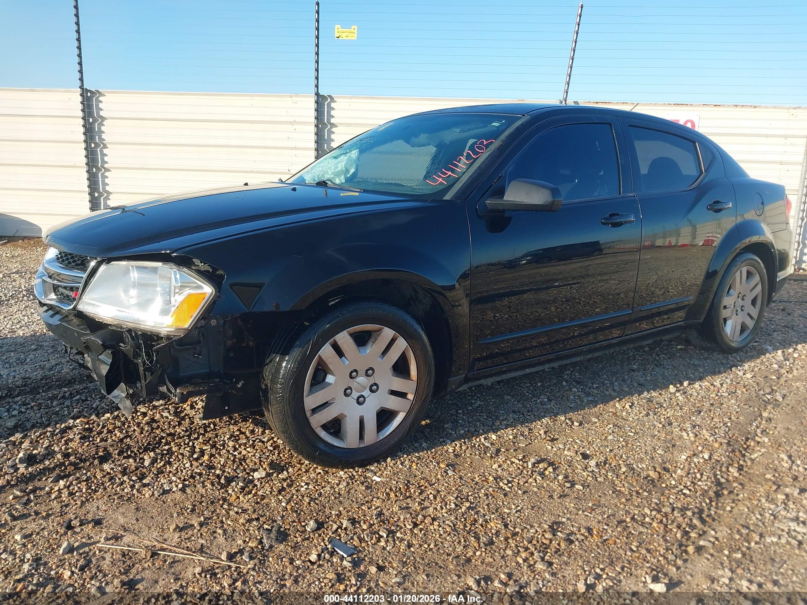 DODGE AVENGER image 2