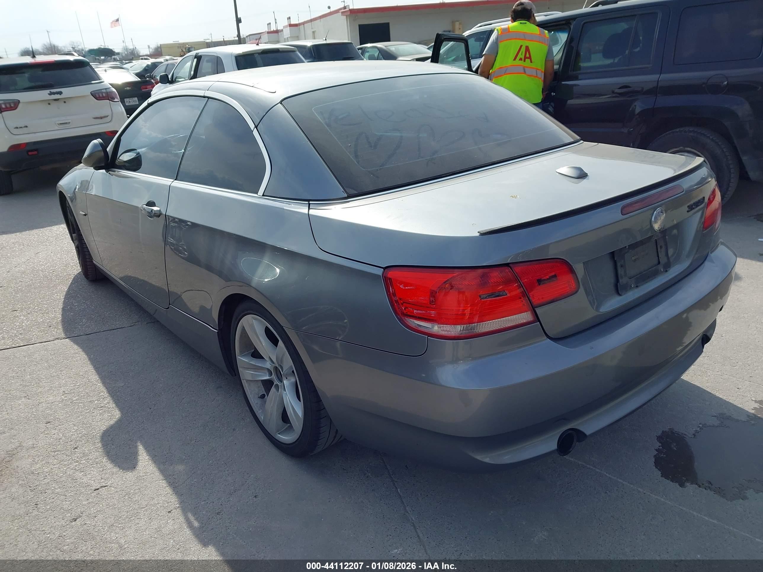BMW 335I image 3