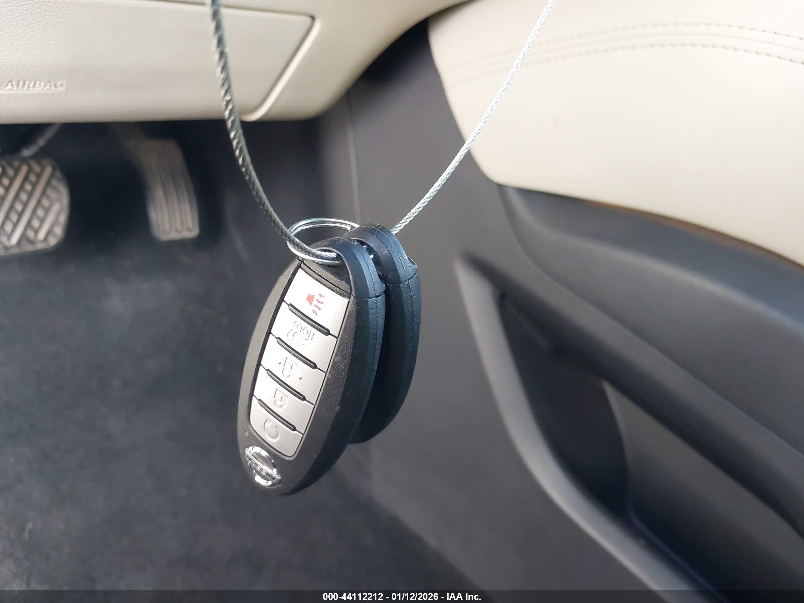 NISSAN MURANO image 11