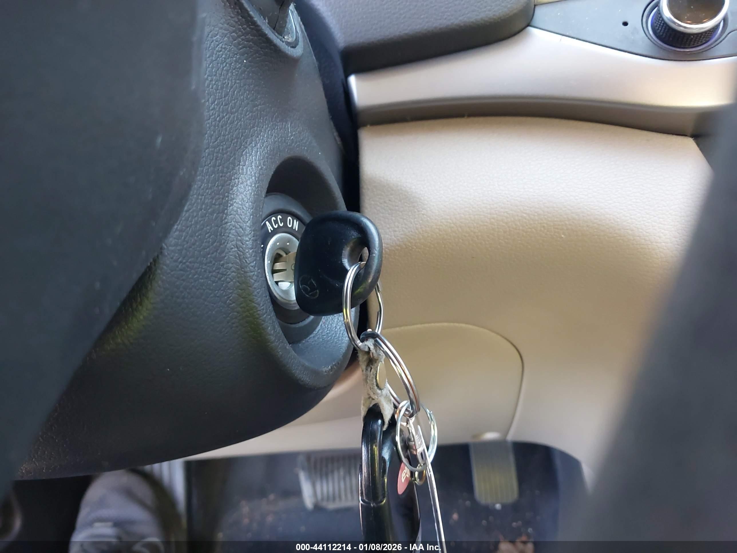 HYUNDAI ELANTRA image 11