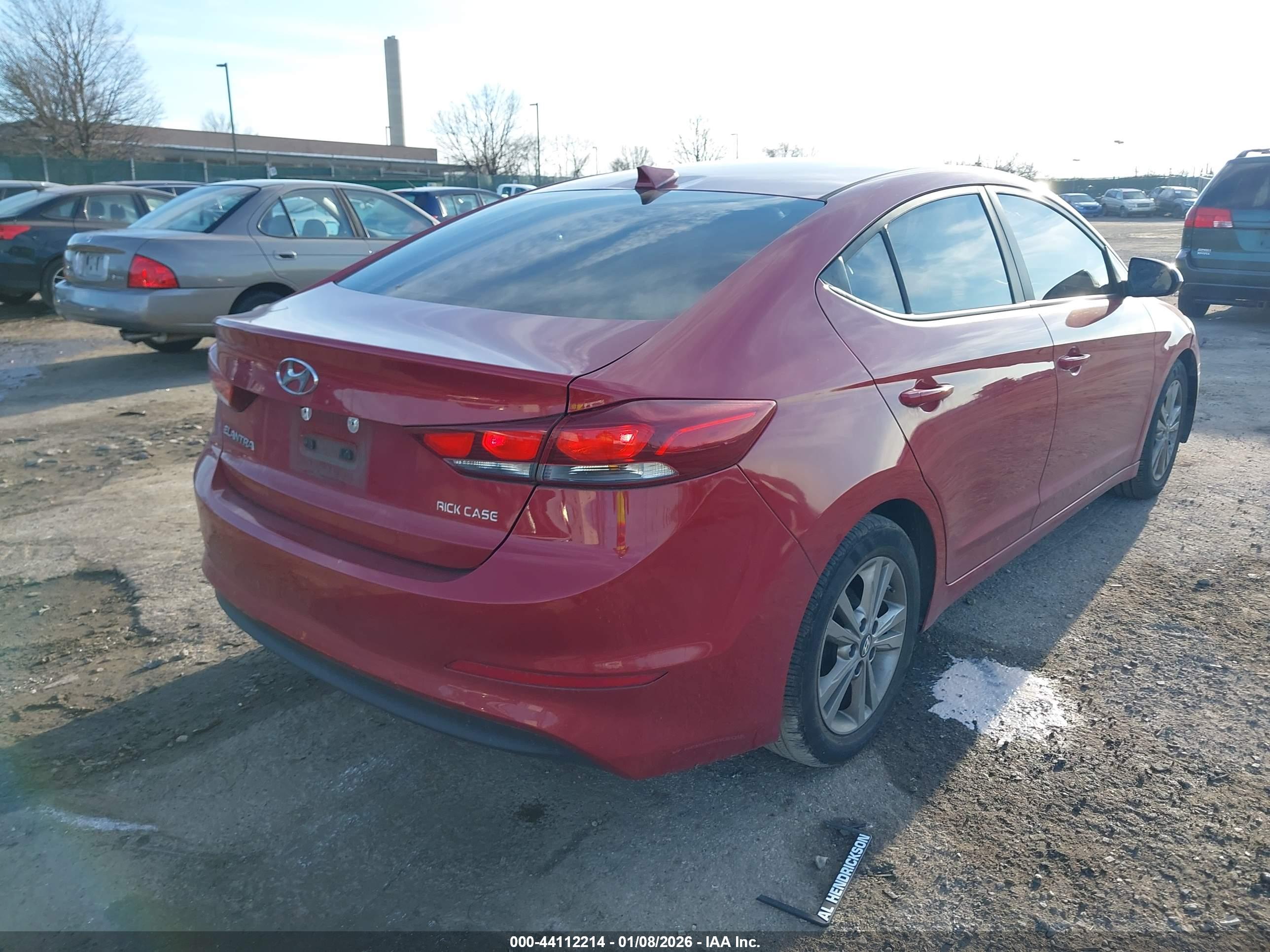HYUNDAI ELANTRA image 4