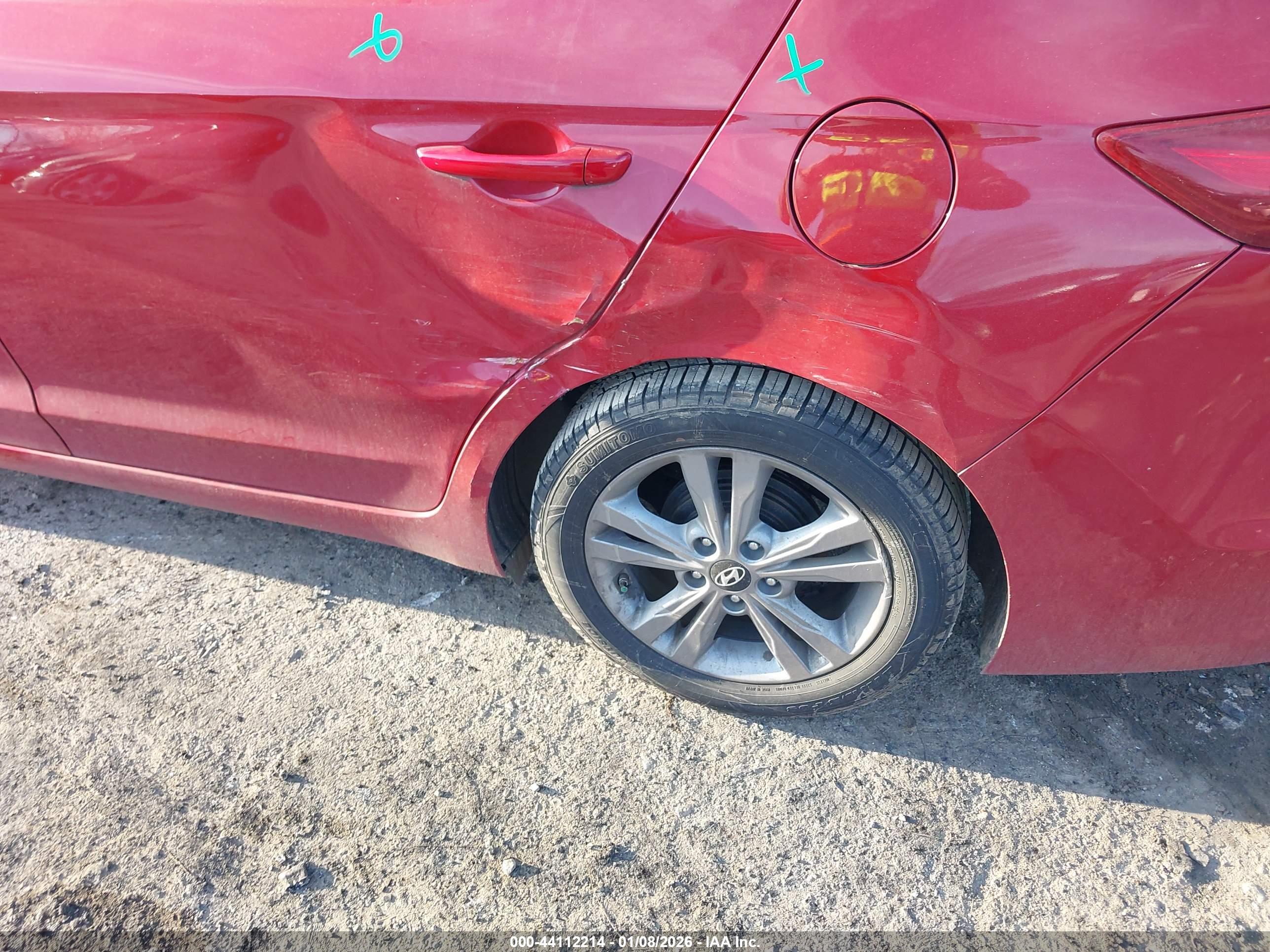 HYUNDAI ELANTRA image 6