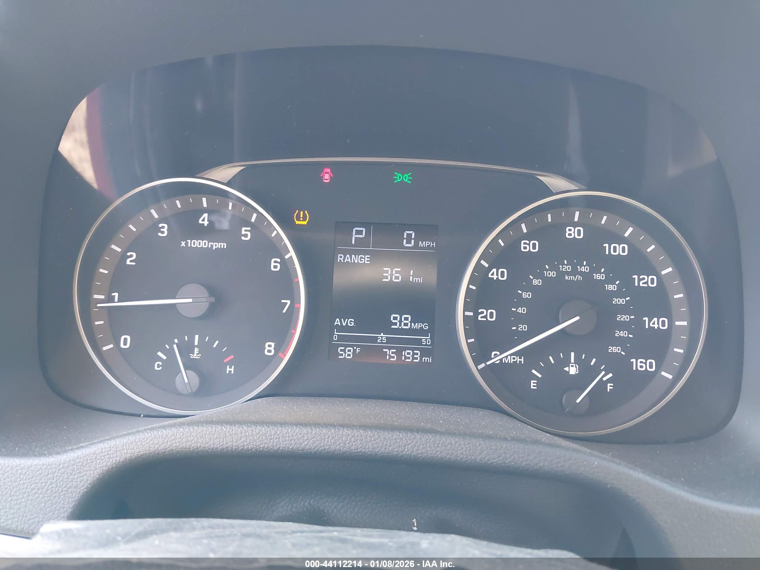 HYUNDAI ELANTRA image 7
