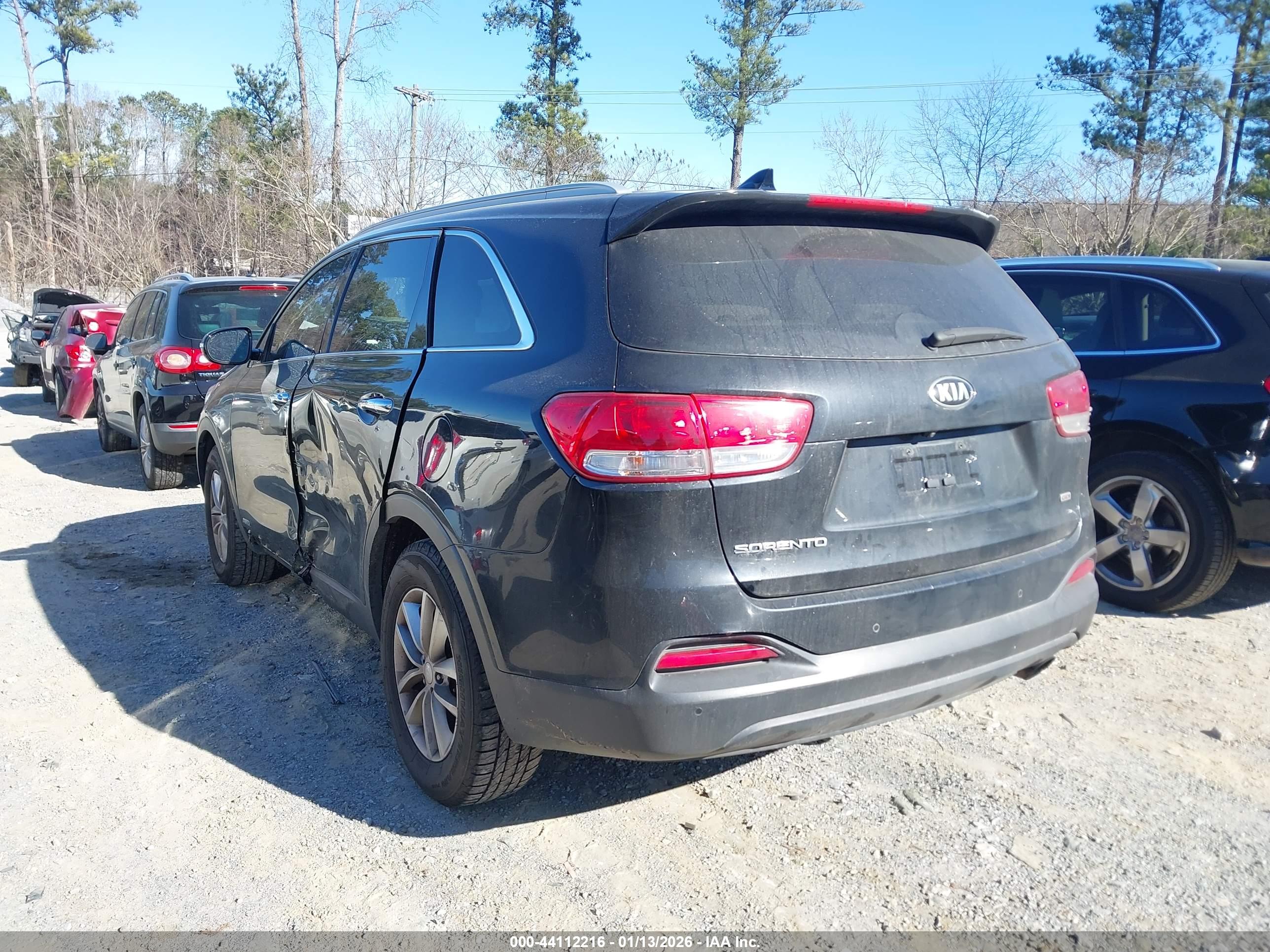 KIA SORENTO image 3