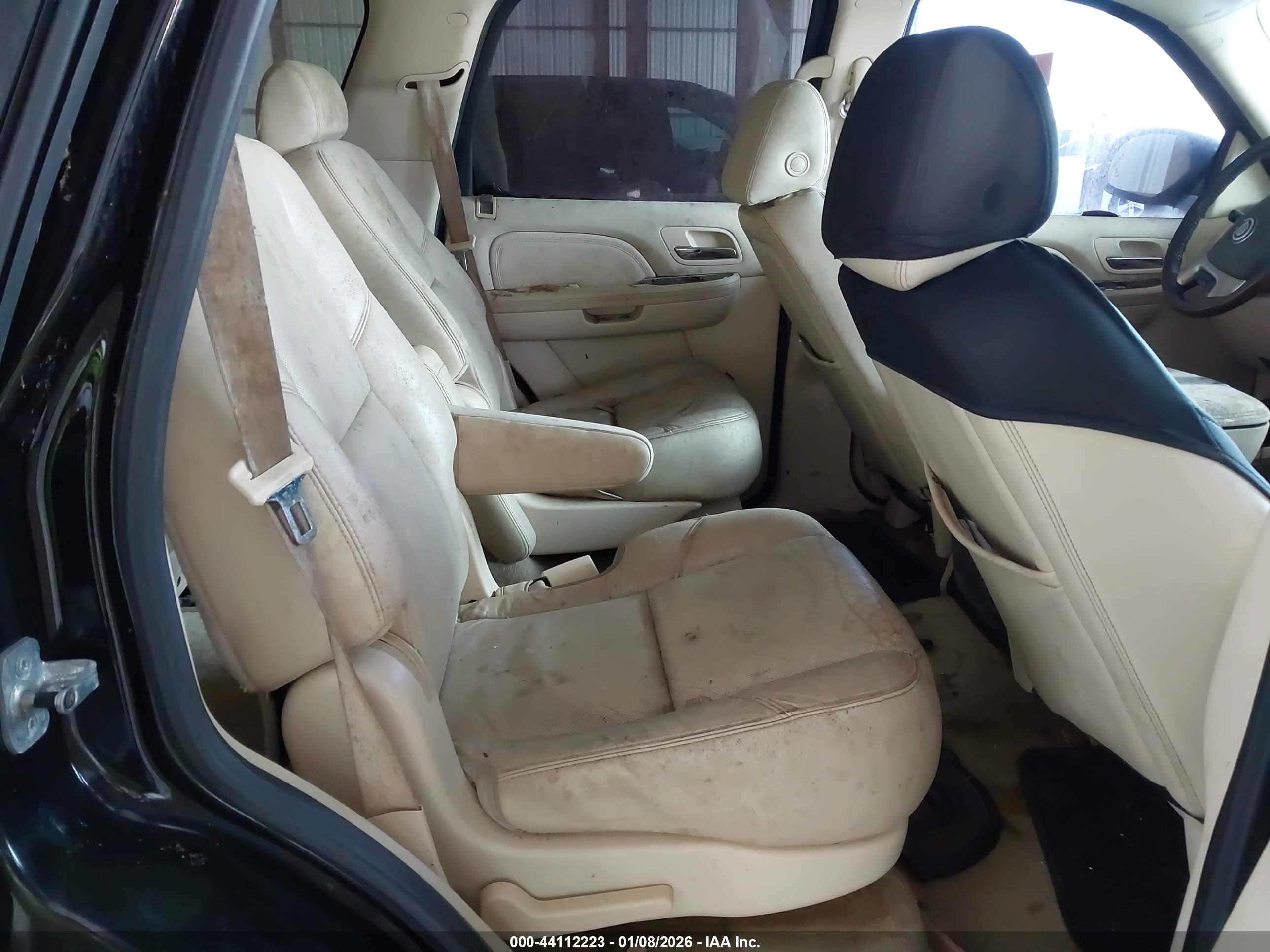 CADILLAC ESCALADE image 8