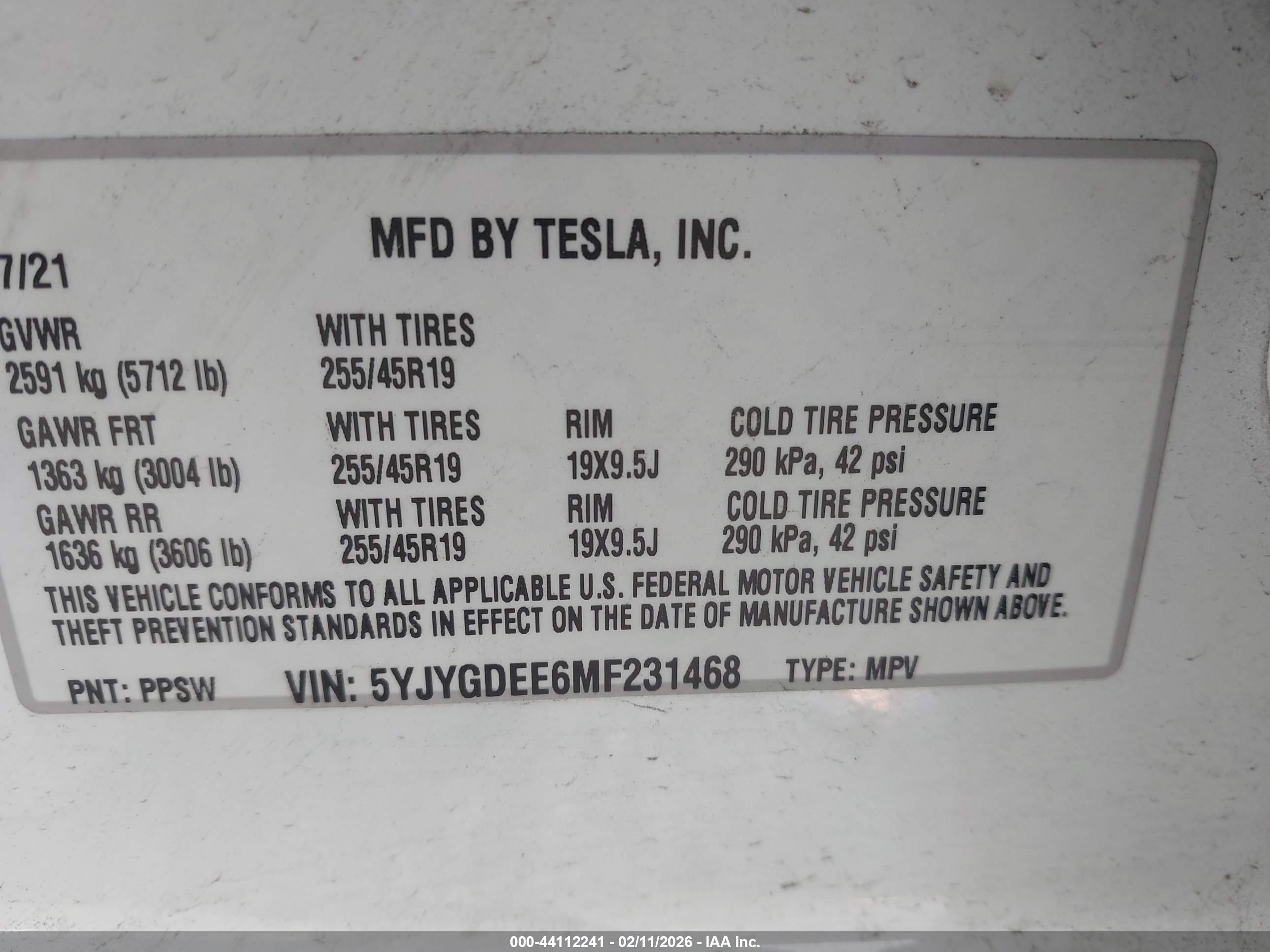 TESLA MODEL image 9