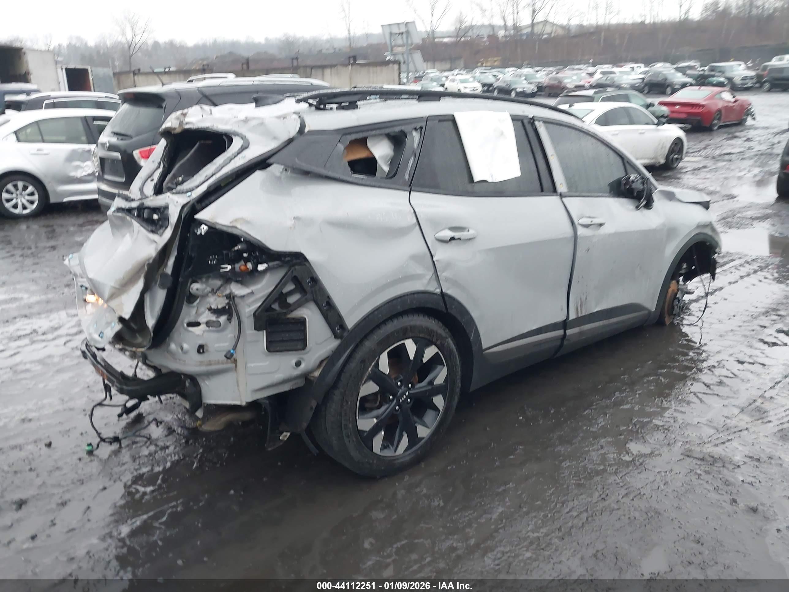 KIA SPORTAGE image 4