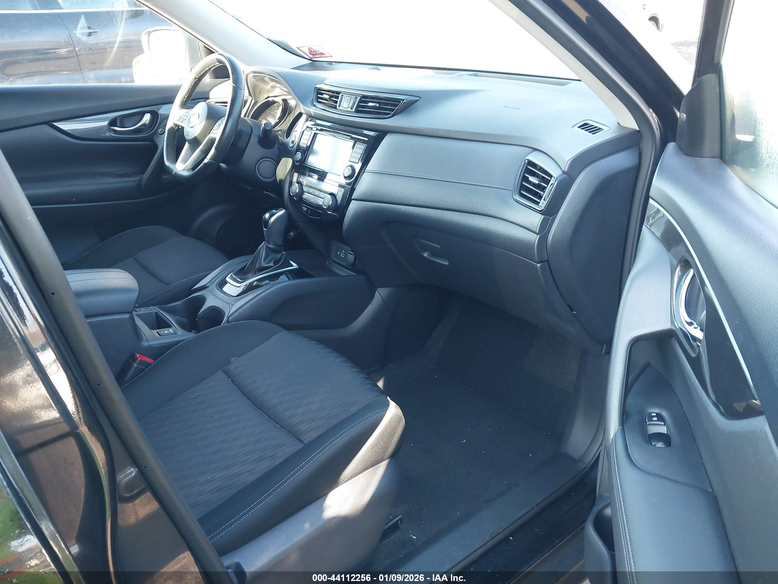 NISSAN ROGUE image 5