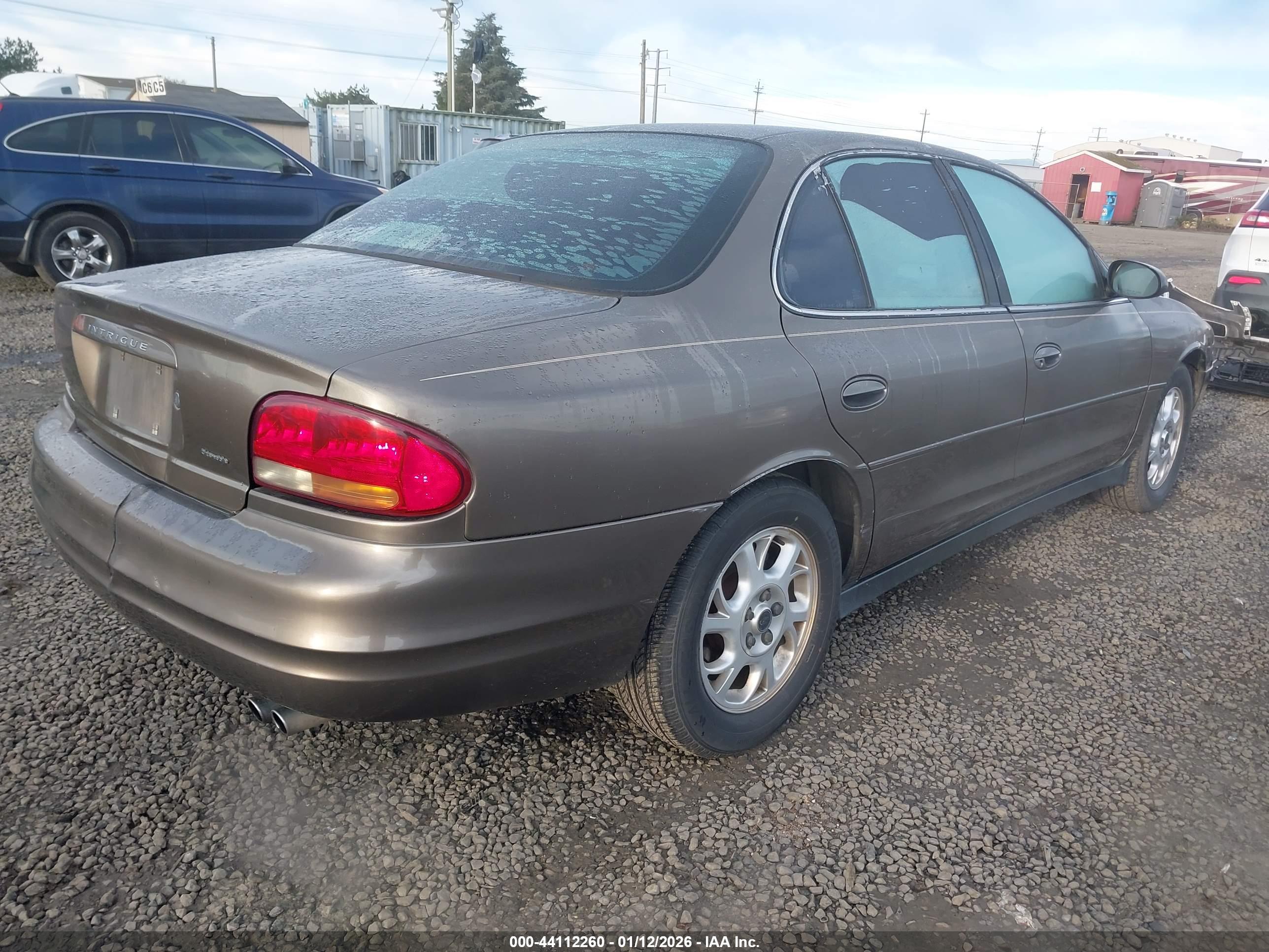 OLDSMOBILE INTRIGUE image 4