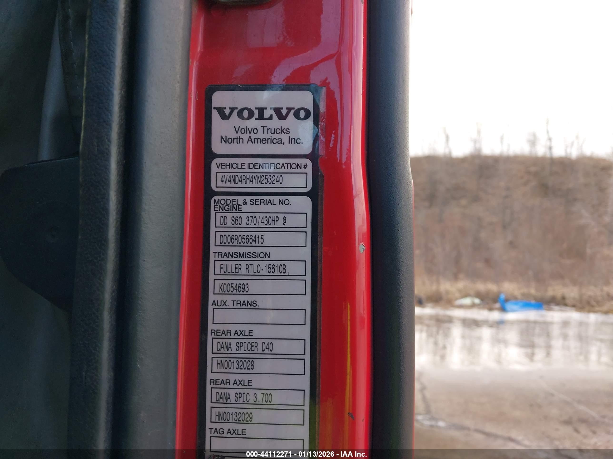 VOLVO VN image 9
