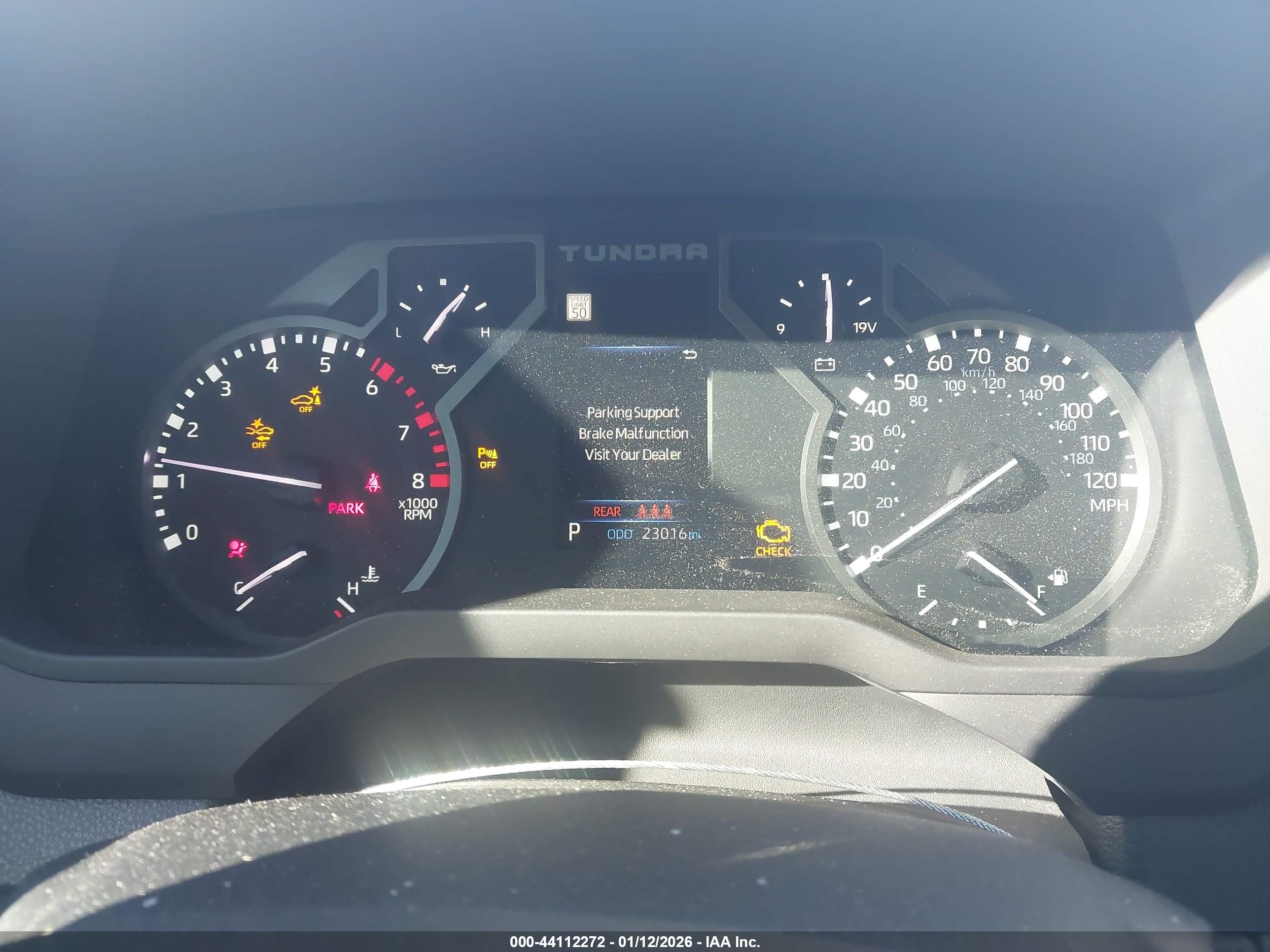 TOYOTA TUNDRA image 7