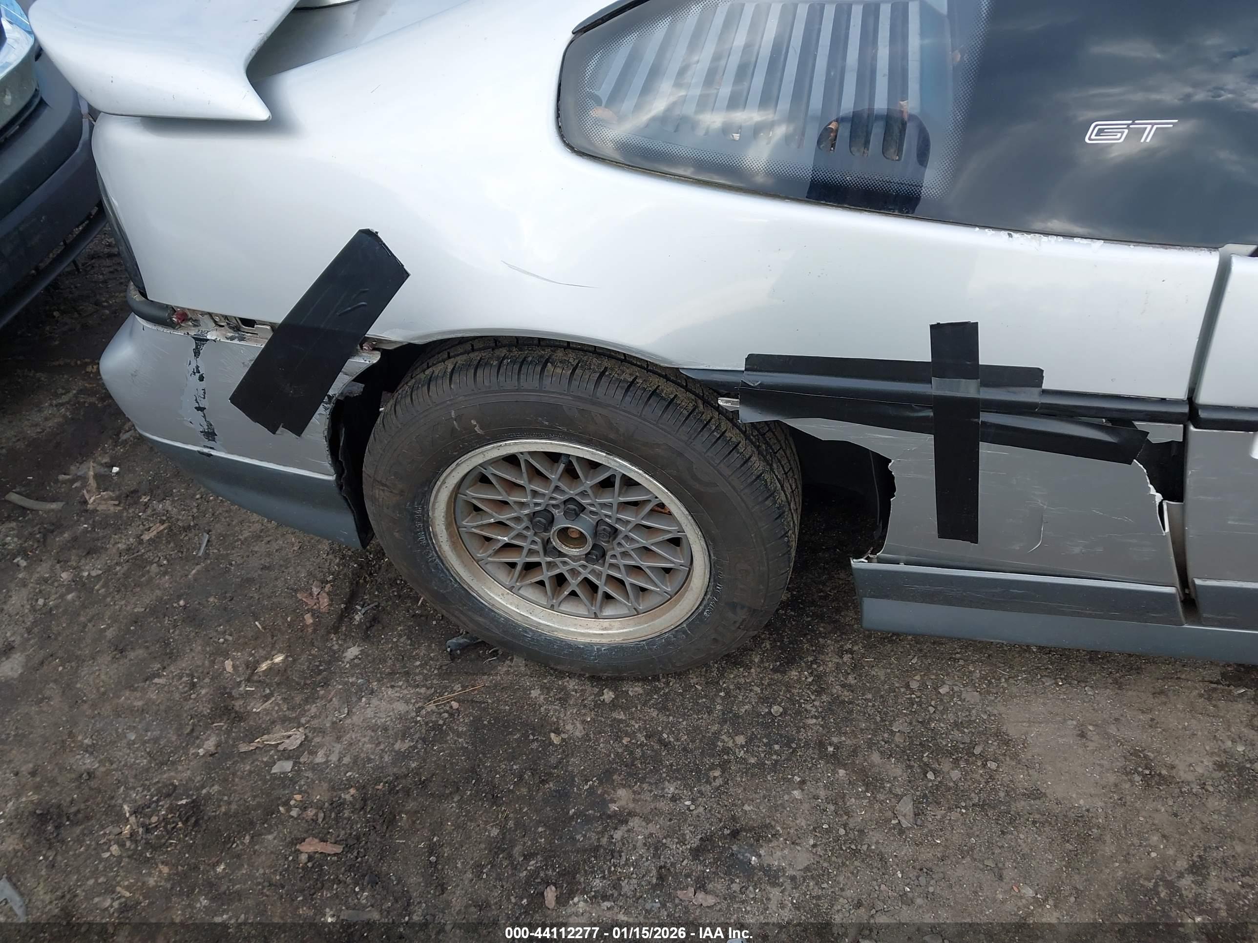 PONTIAC FIERO image 6