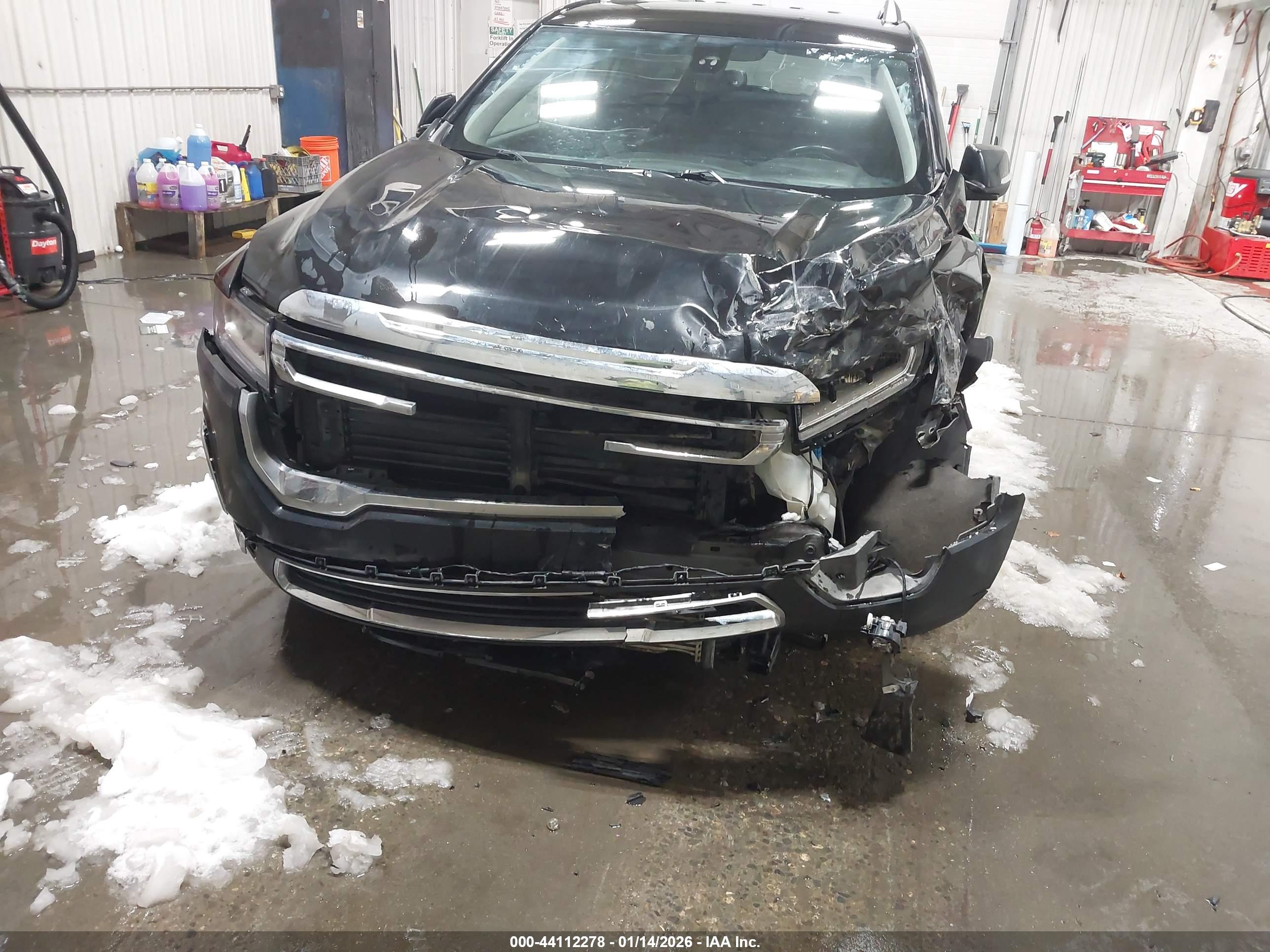 GMC ACADIA image 6