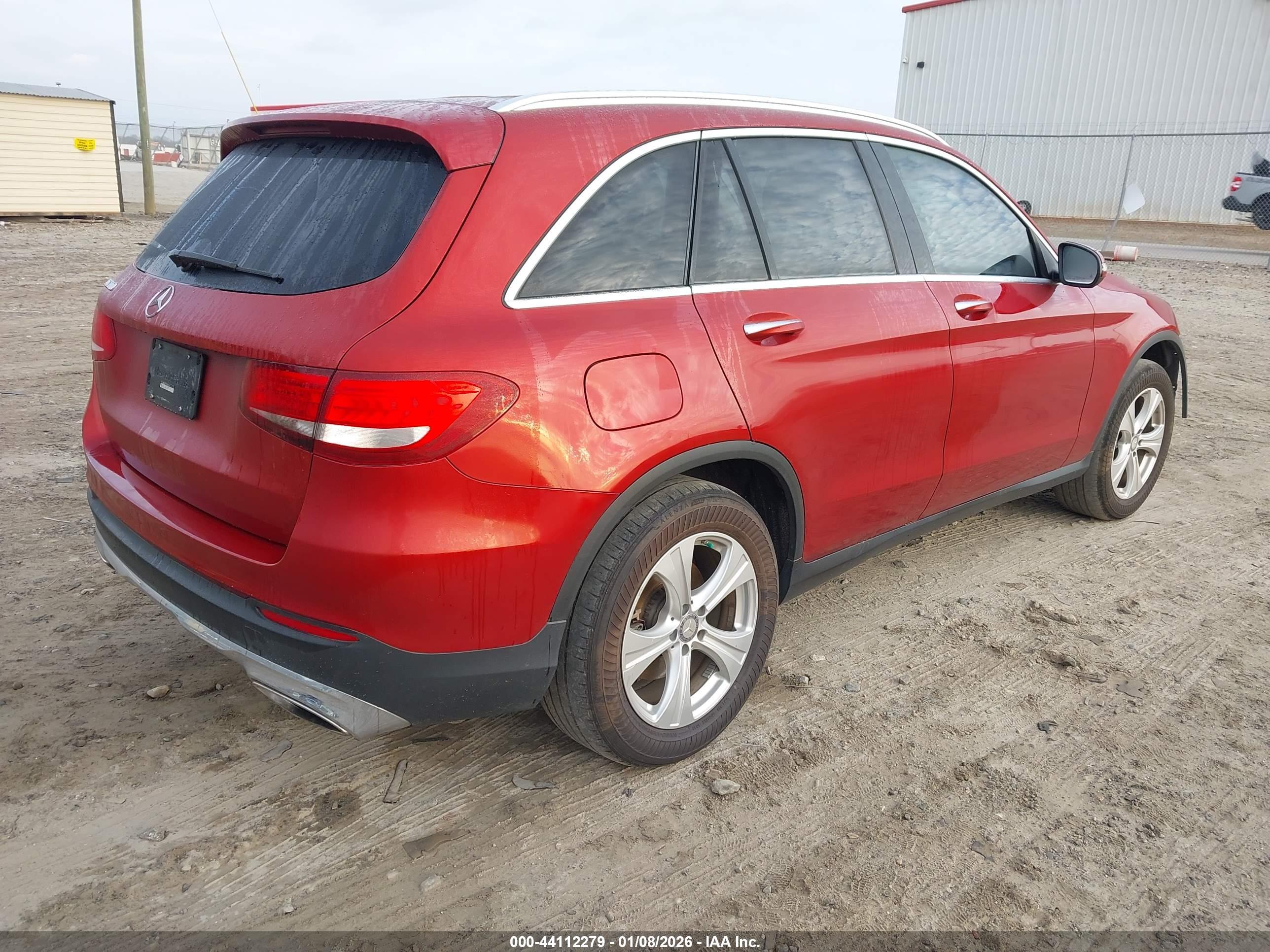 MERCEDES-BENZ GLC image 4