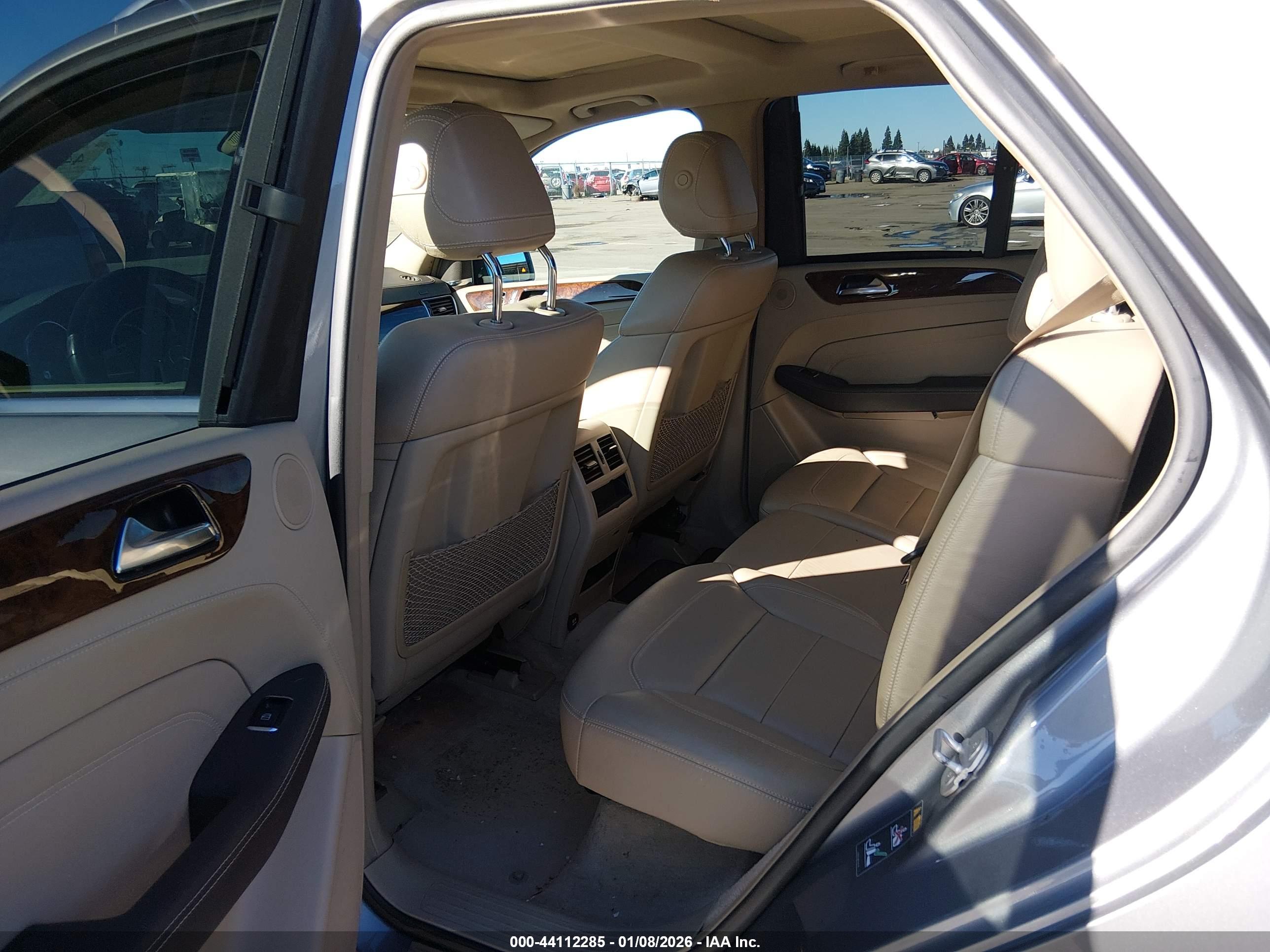 MERCEDES-BENZ ML image 8