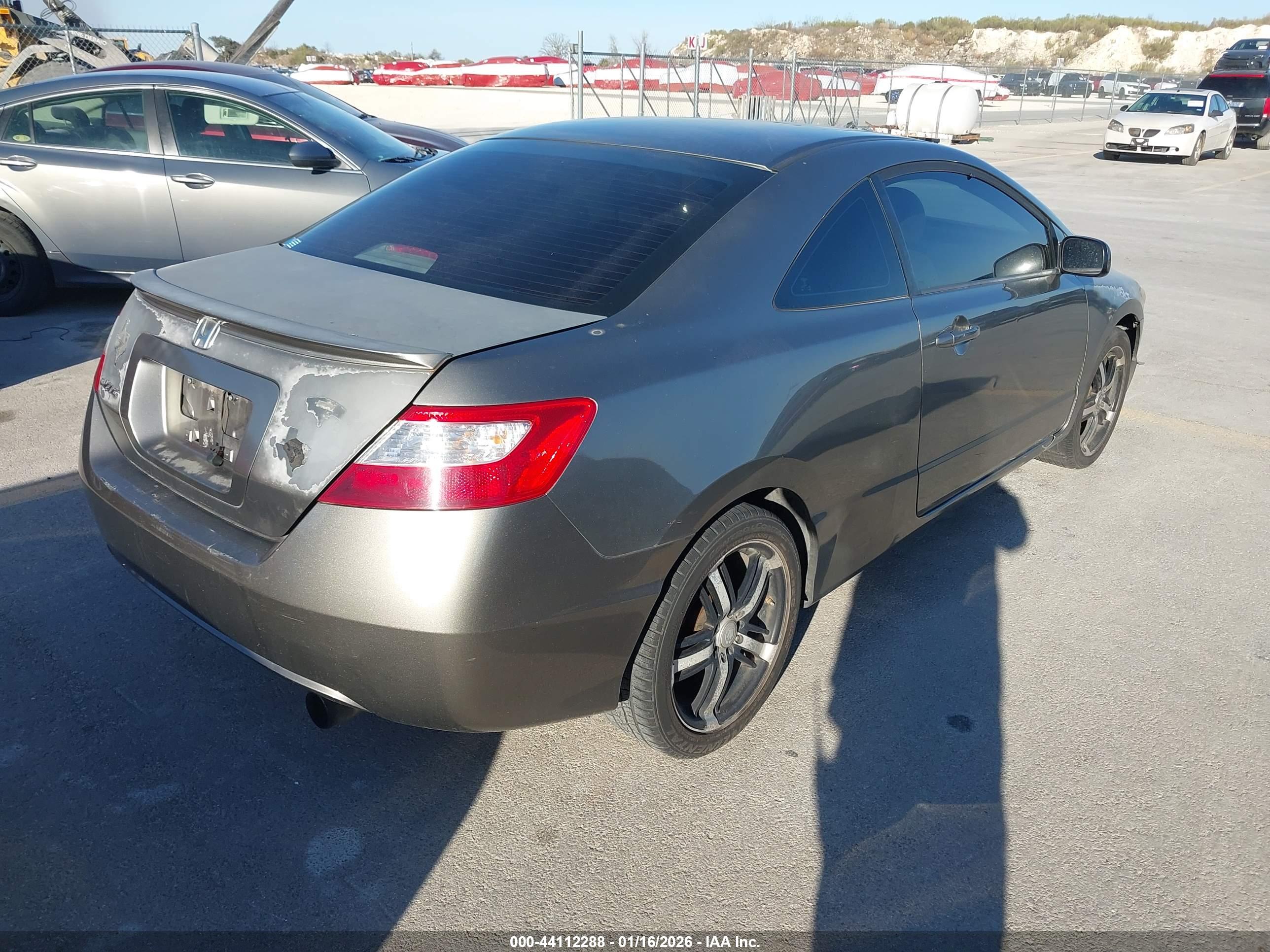 HONDA CIVIC image 4