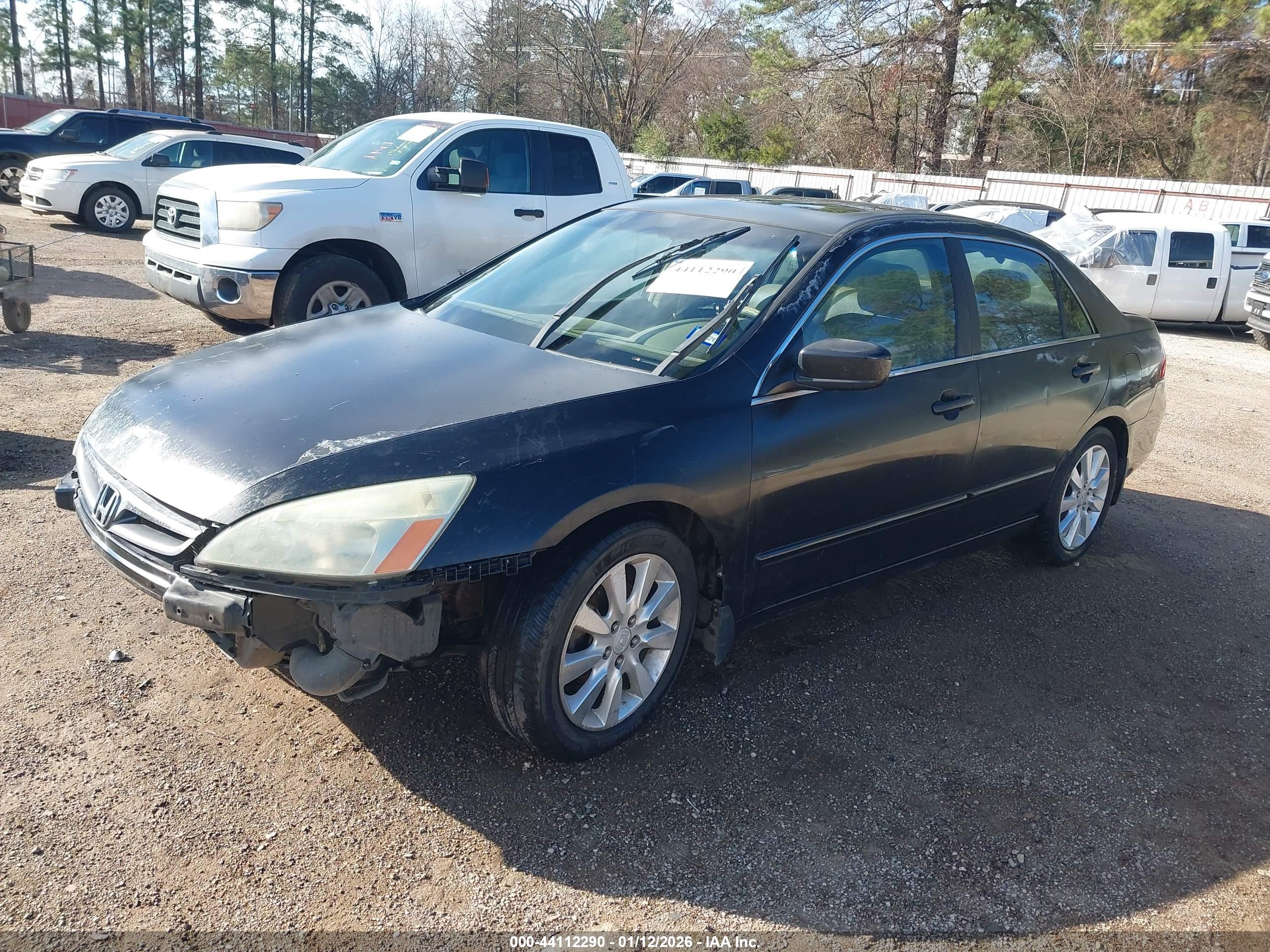 HONDA ACCORD image 2