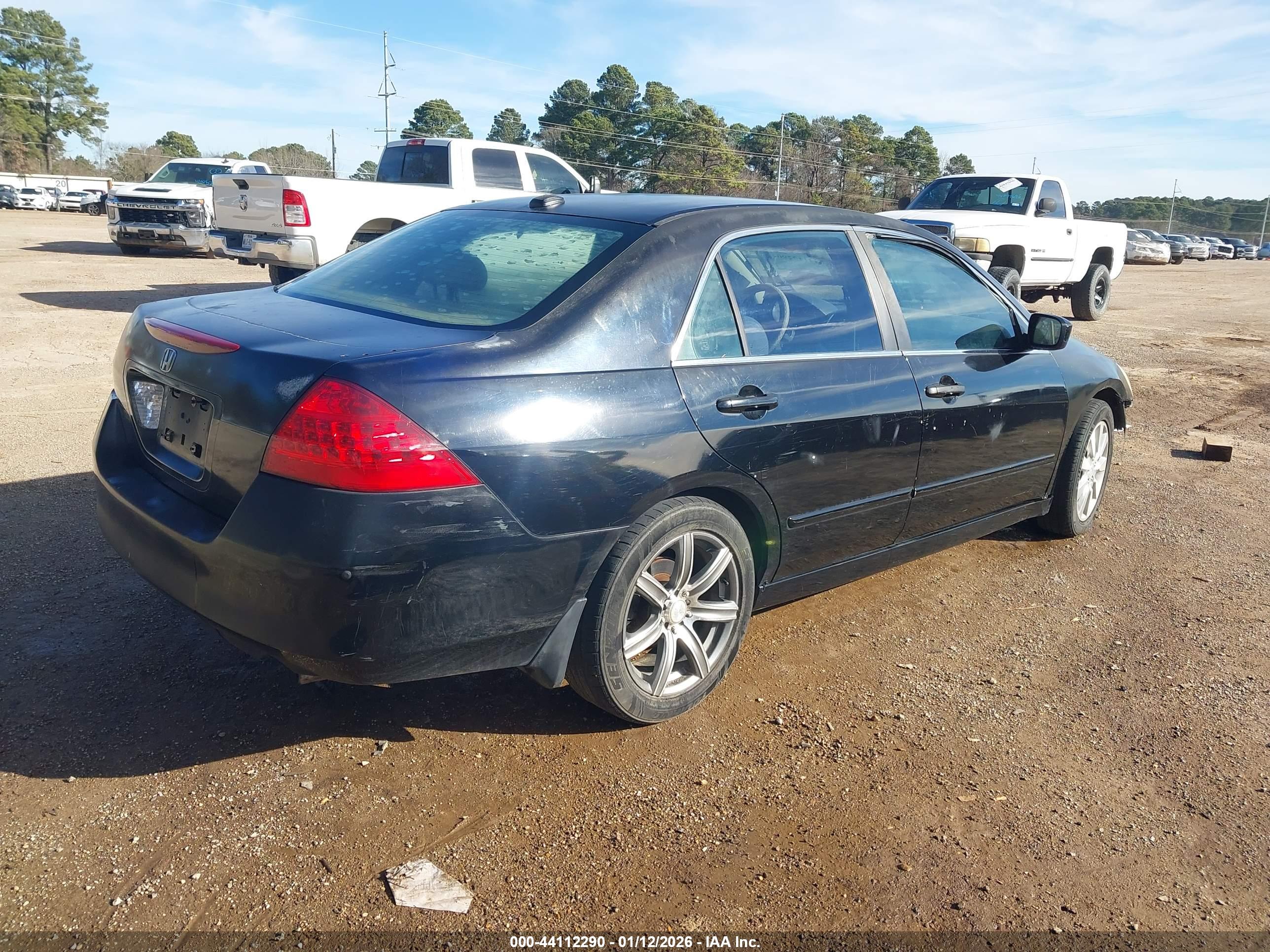 HONDA ACCORD image 4