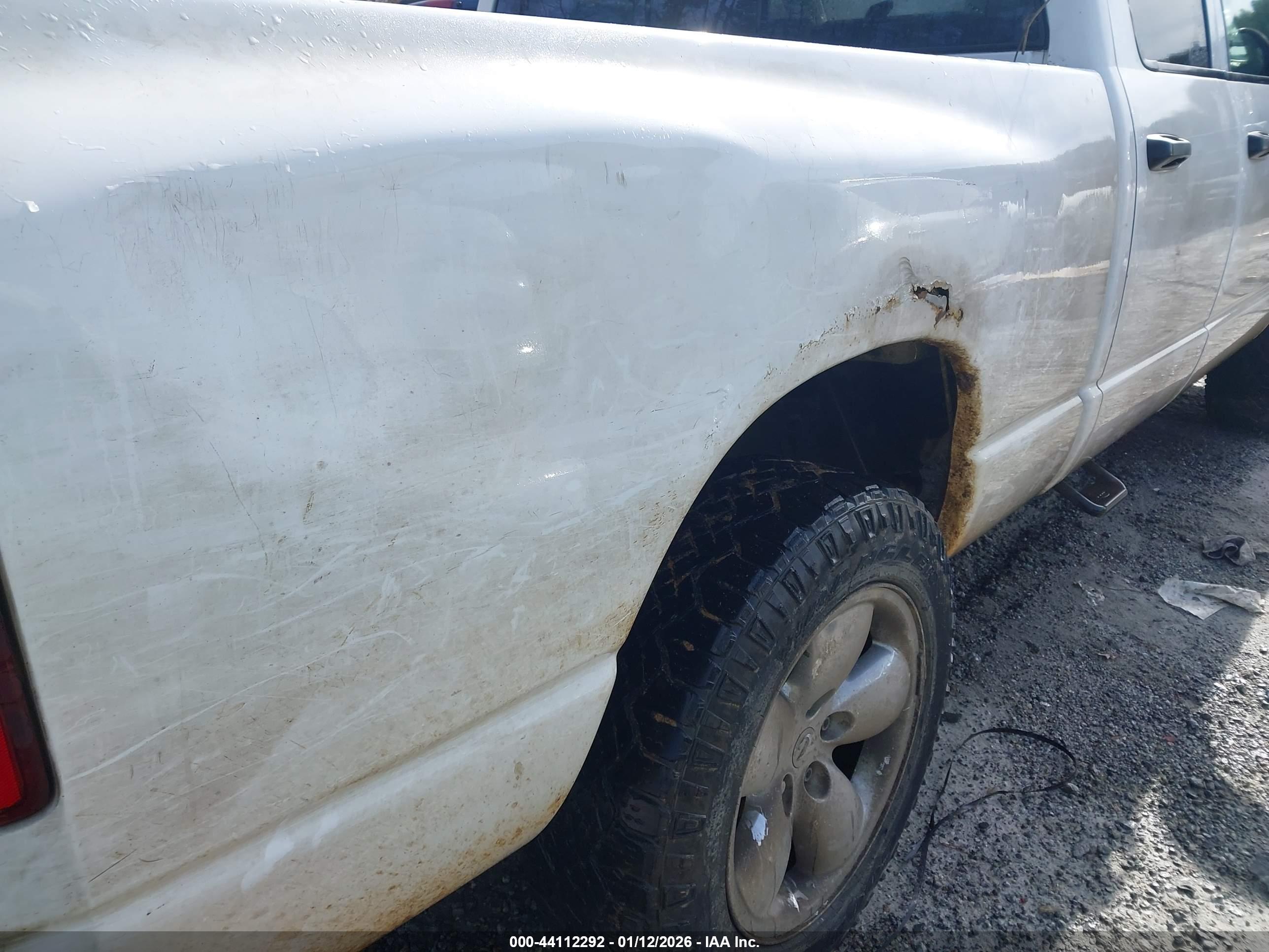 DODGE RAM image 6