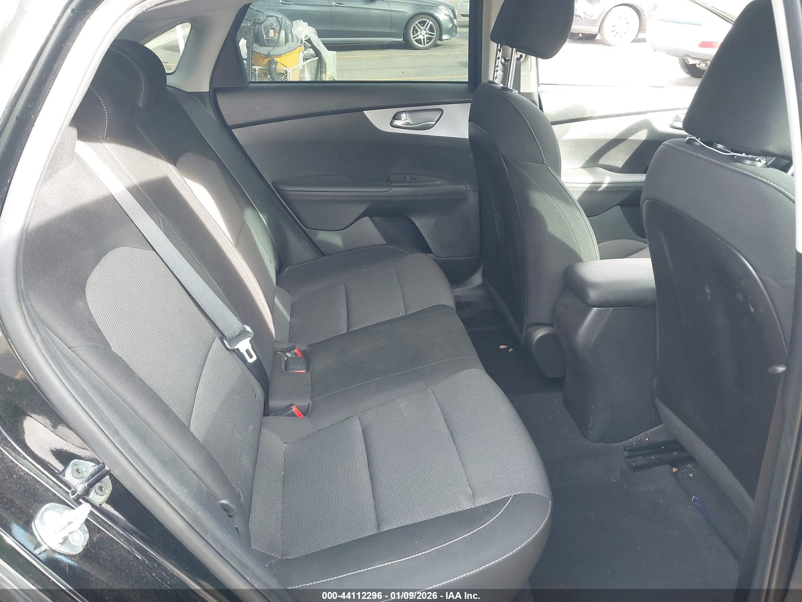 KIA FORTE image 8
