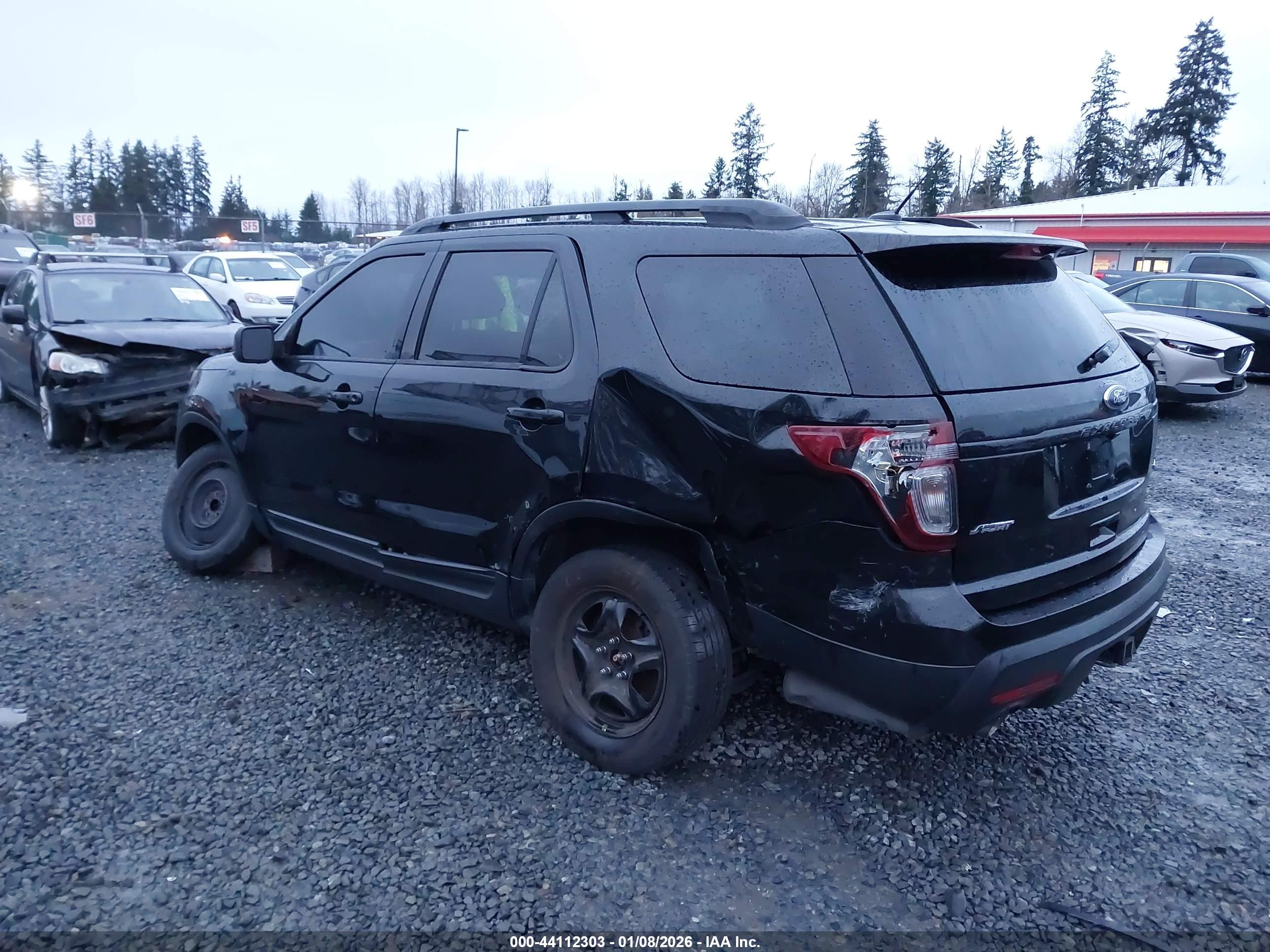 FORD EXPLORER image 3