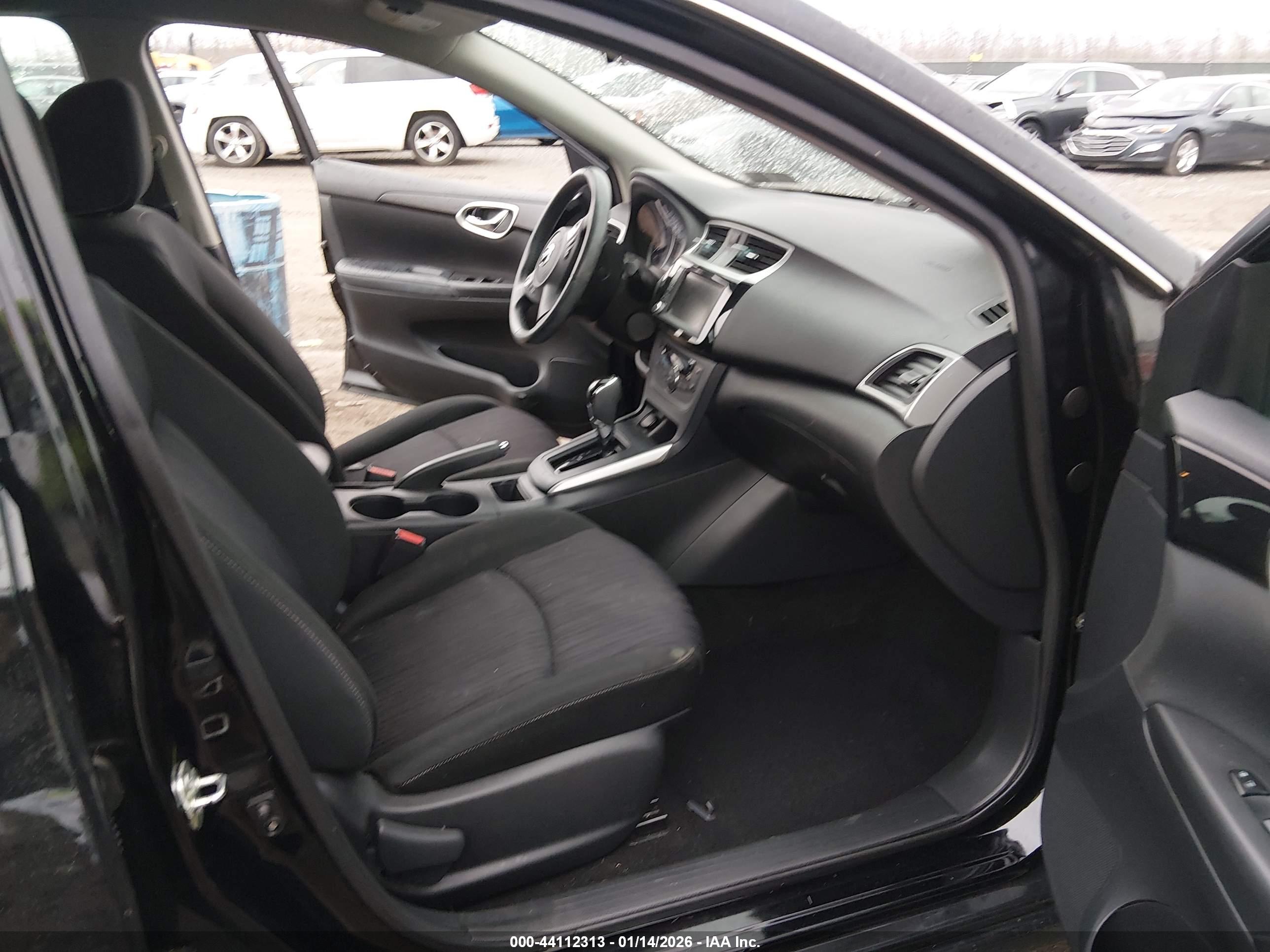 NISSAN SENTRA image 5