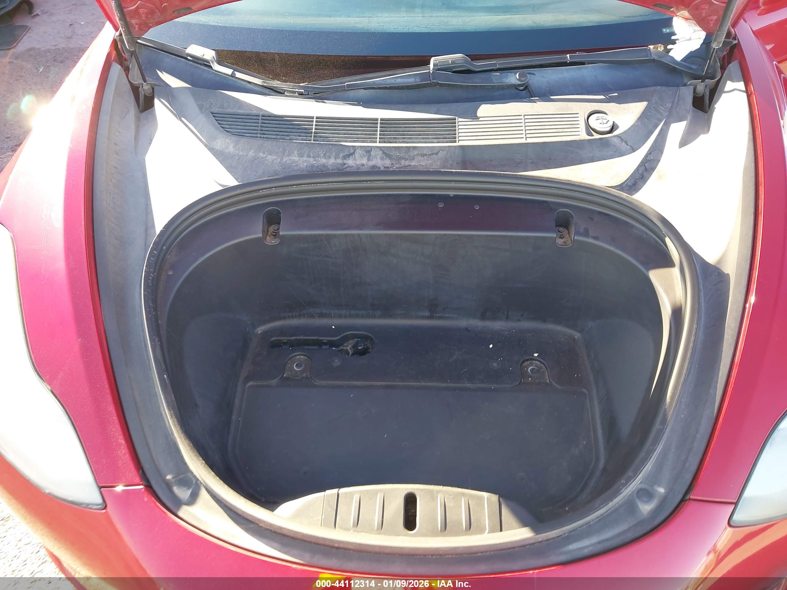 TESLA MODEL image 10