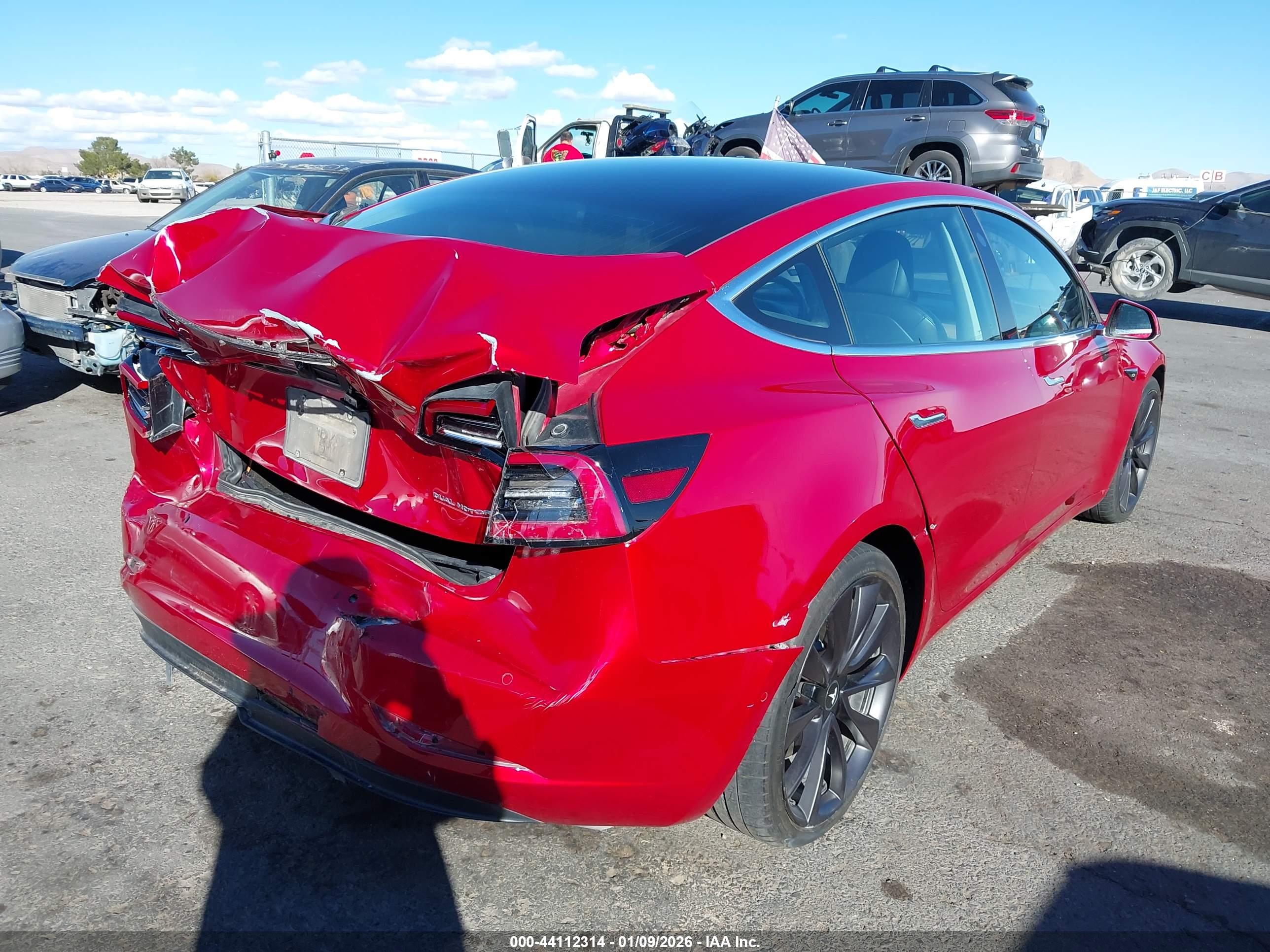 TESLA MODEL image 4