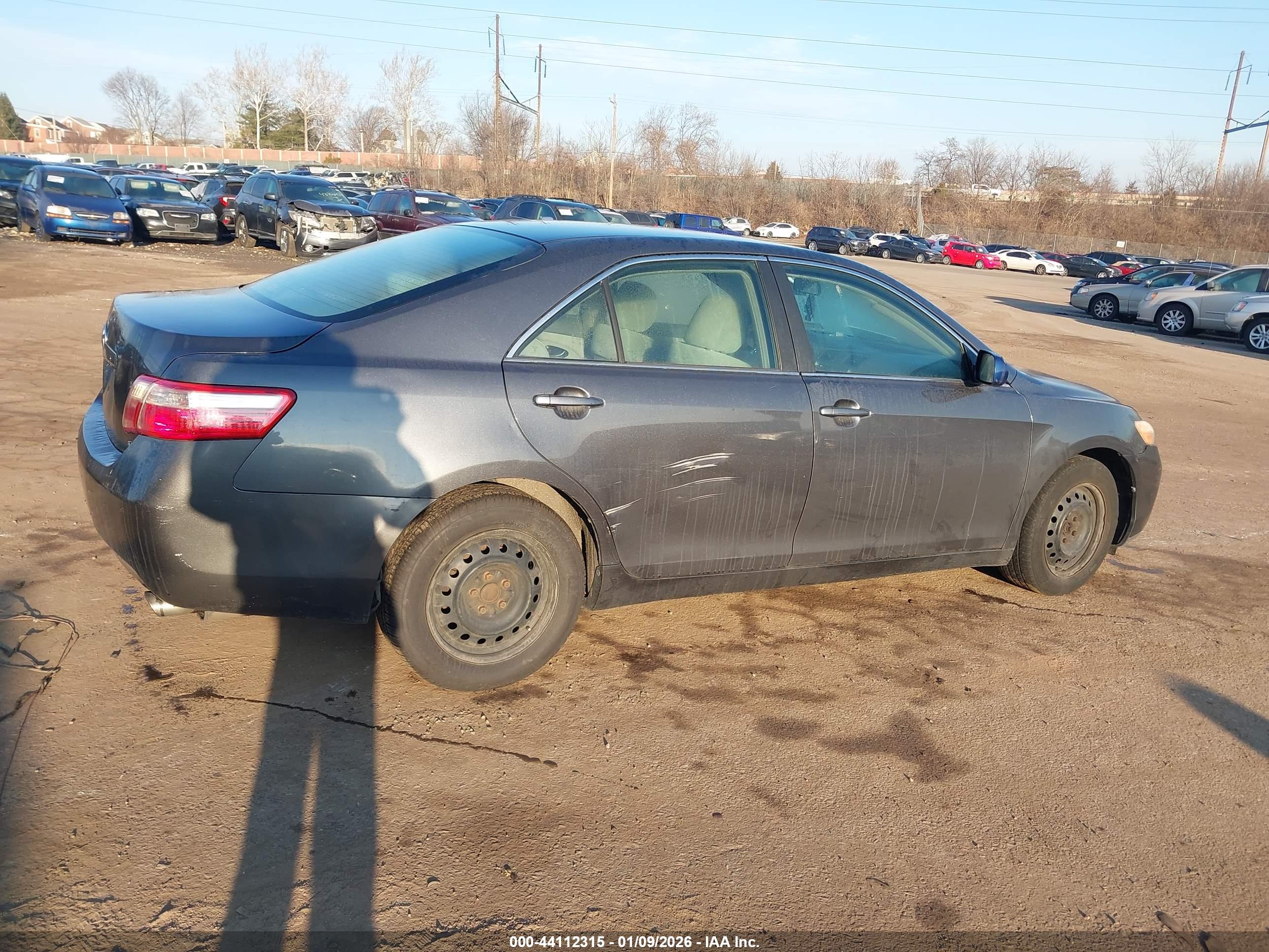TOYOTA CAMRY image 4