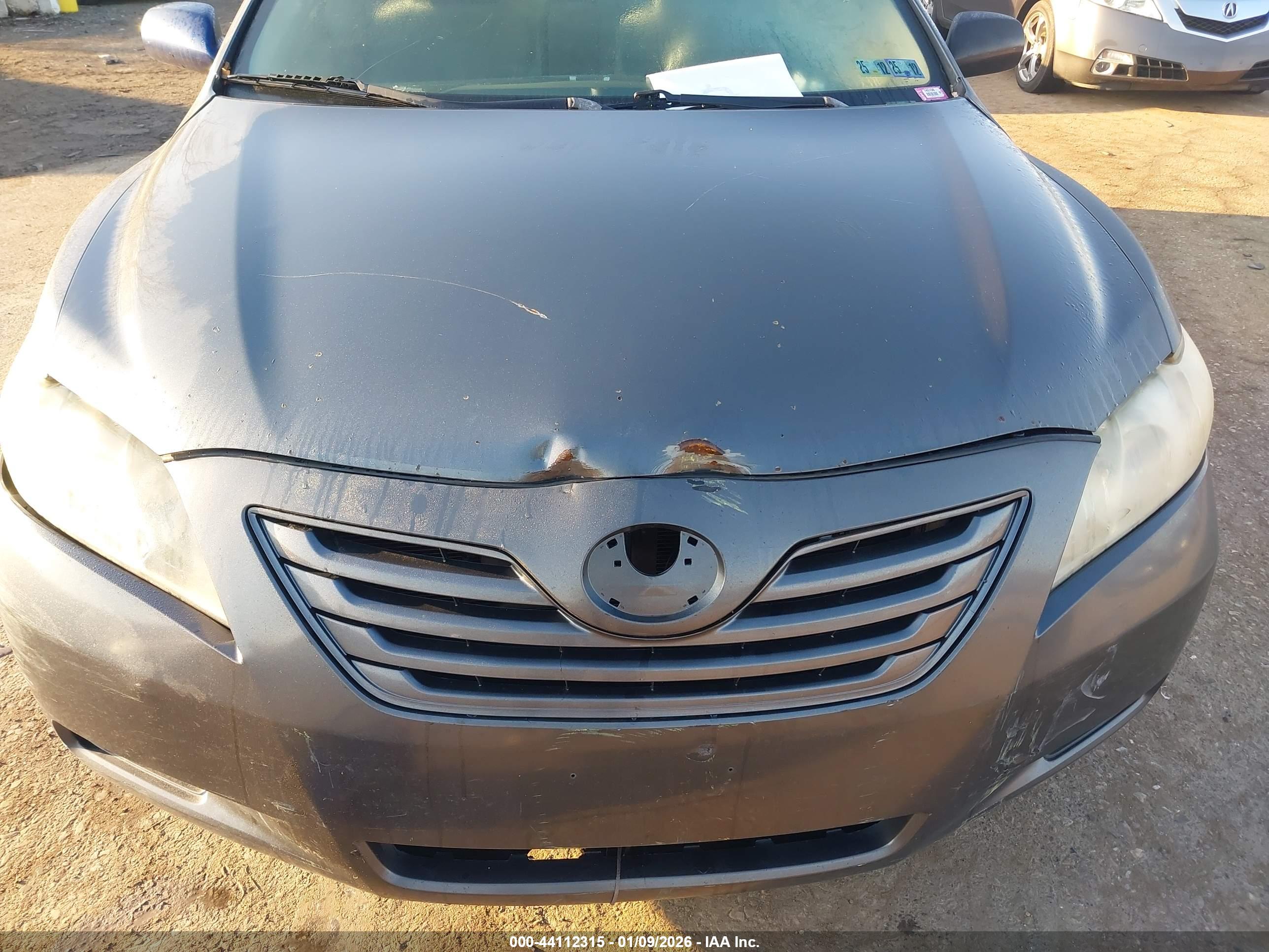 TOYOTA CAMRY image 6