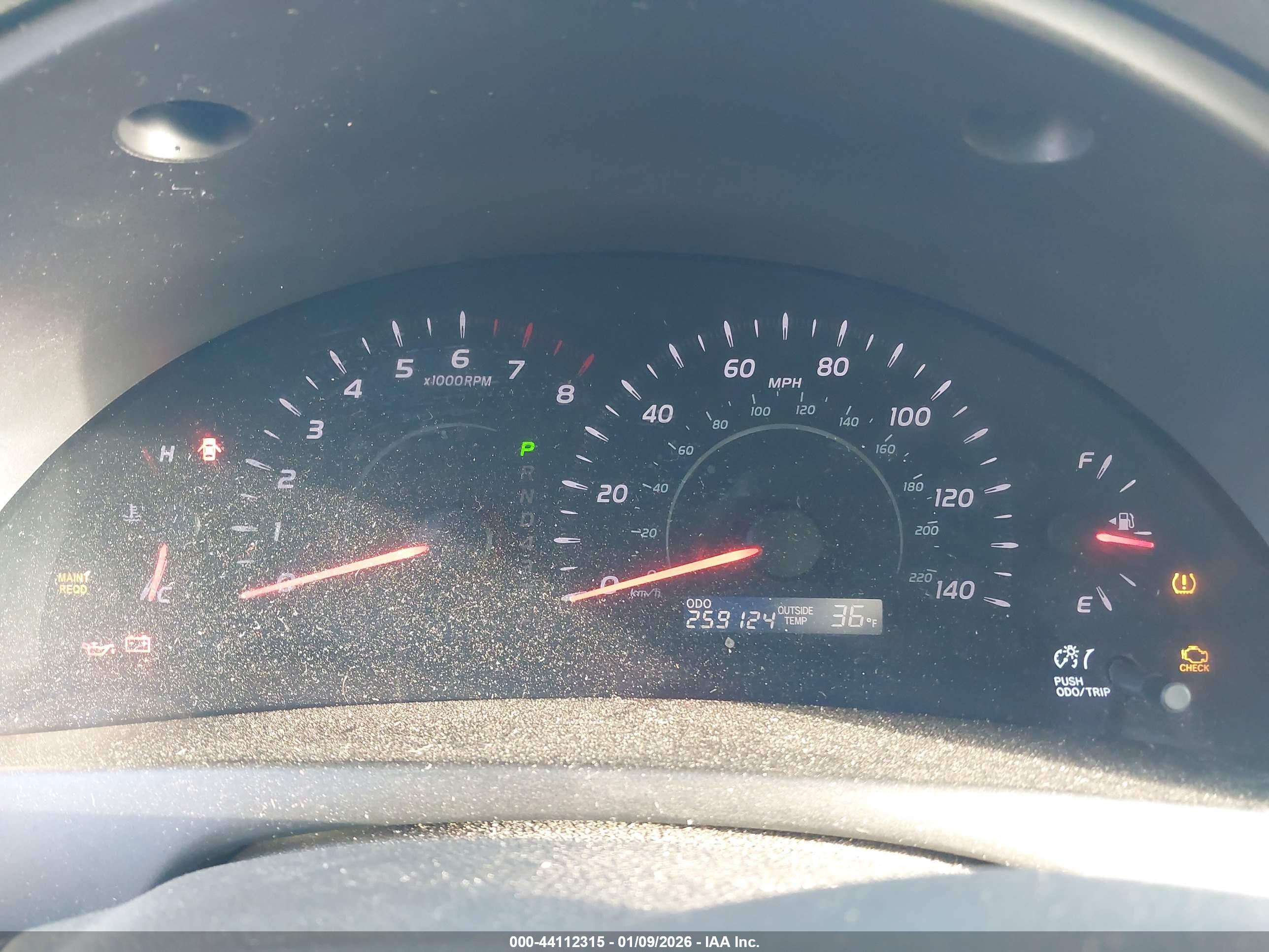 TOYOTA CAMRY image 7