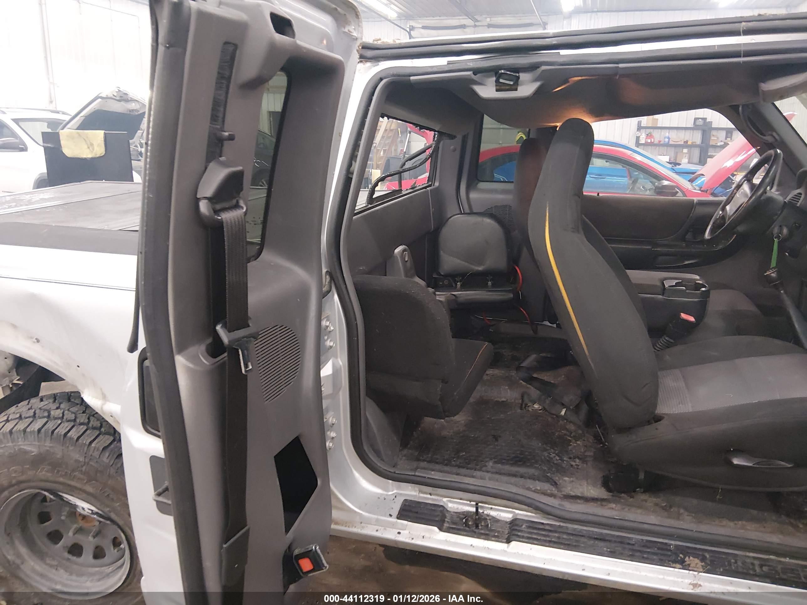 FORD RANGER image 8