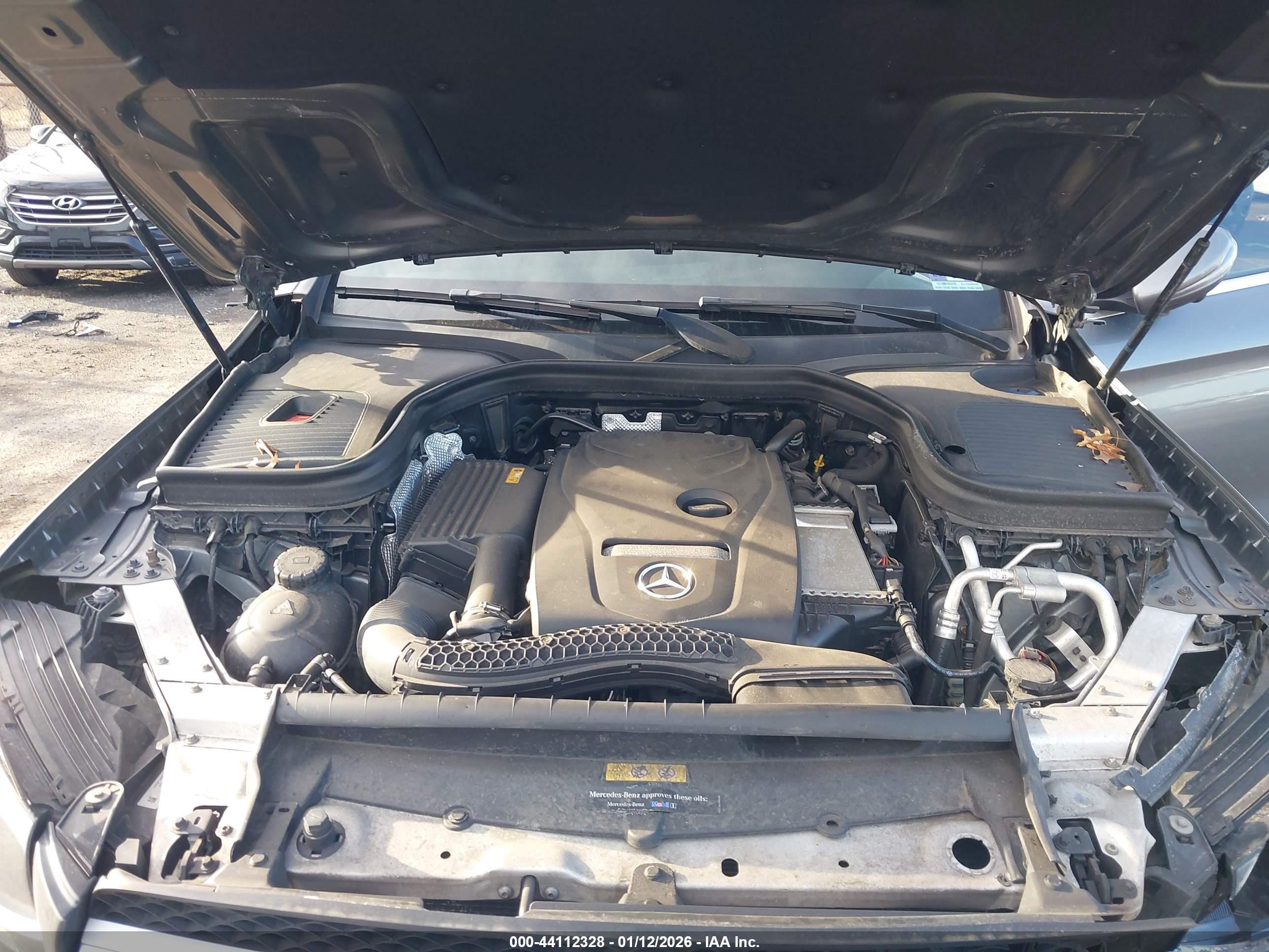 MERCEDES-BENZ GLC image 10