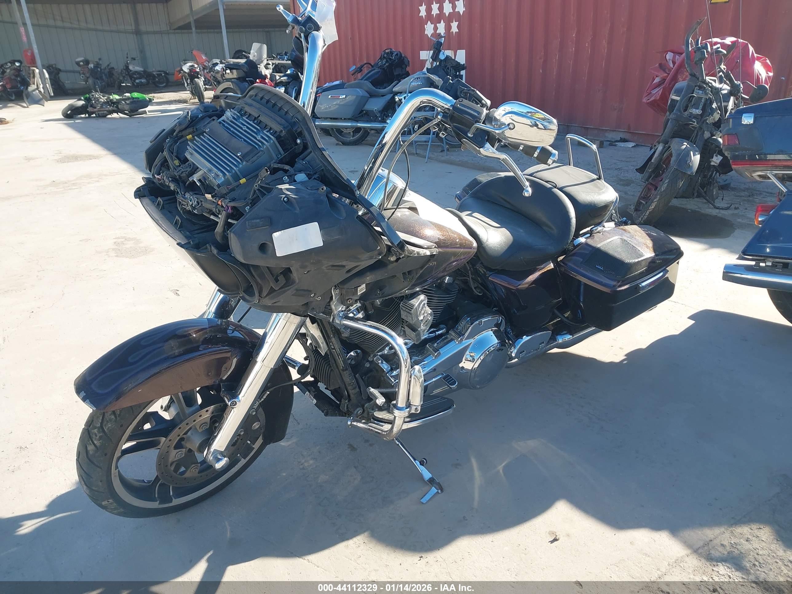 HARLEY-DAVIDSON FLTRXS image 2