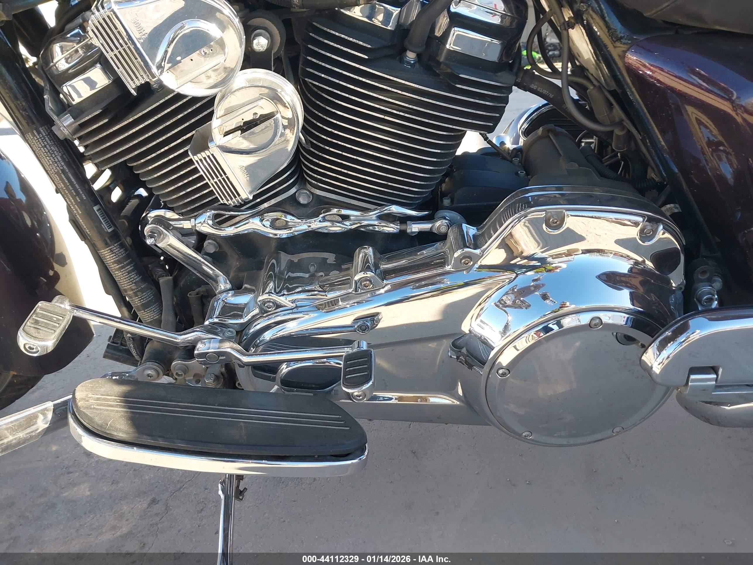 HARLEY-DAVIDSON FLTRXS image 9