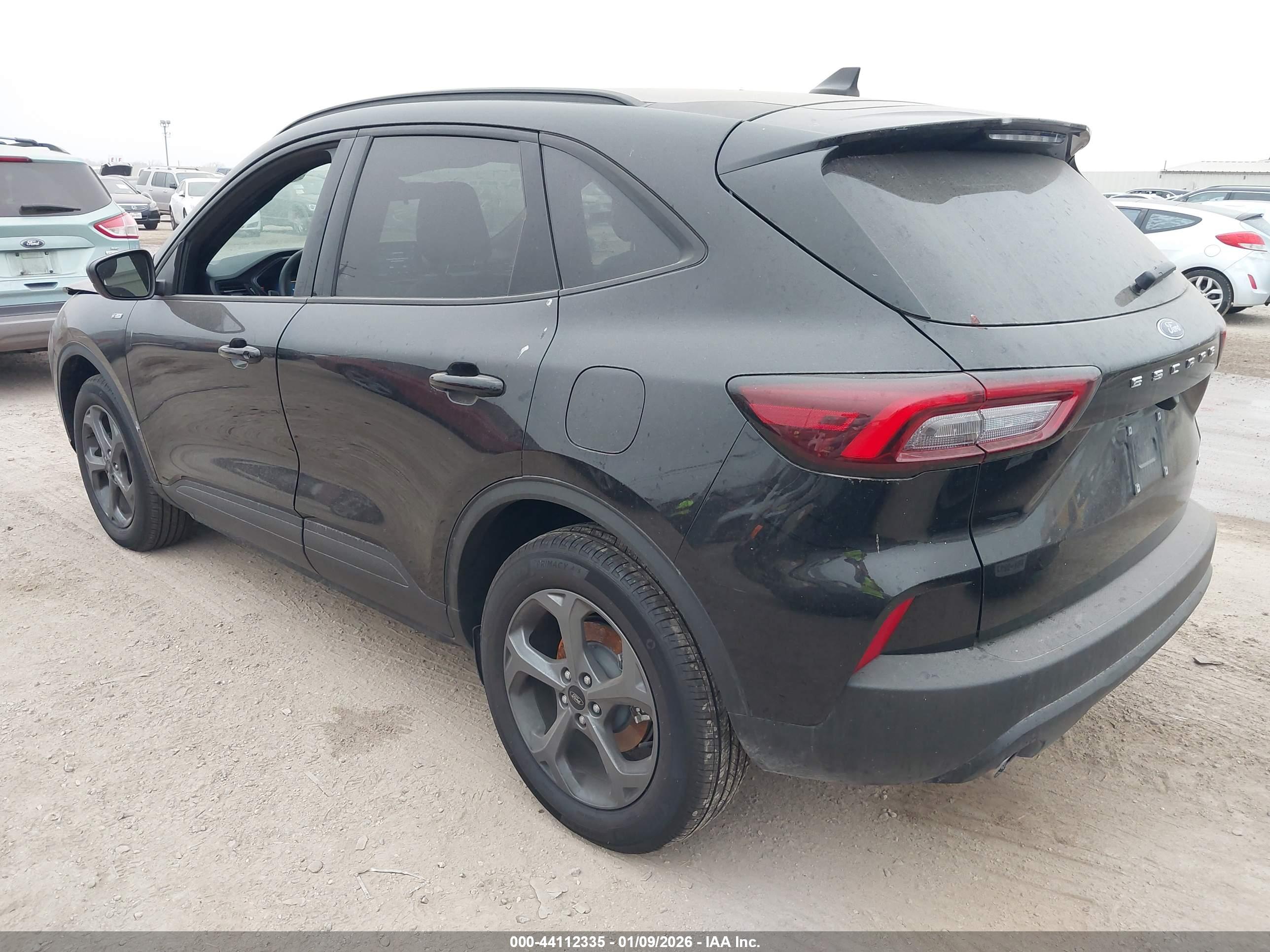 FORD ESCAPE image 3