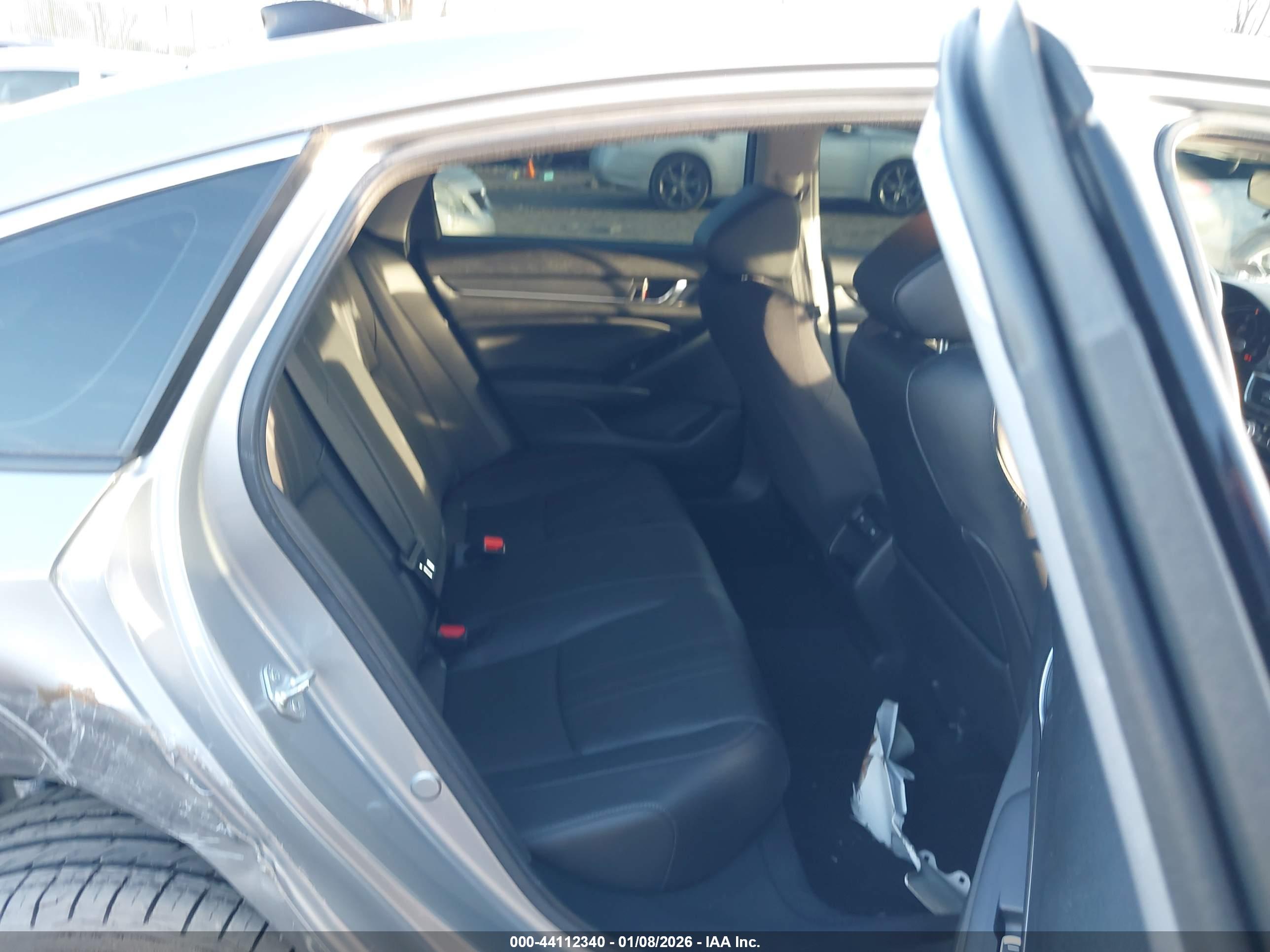 HONDA ACCORD image 8