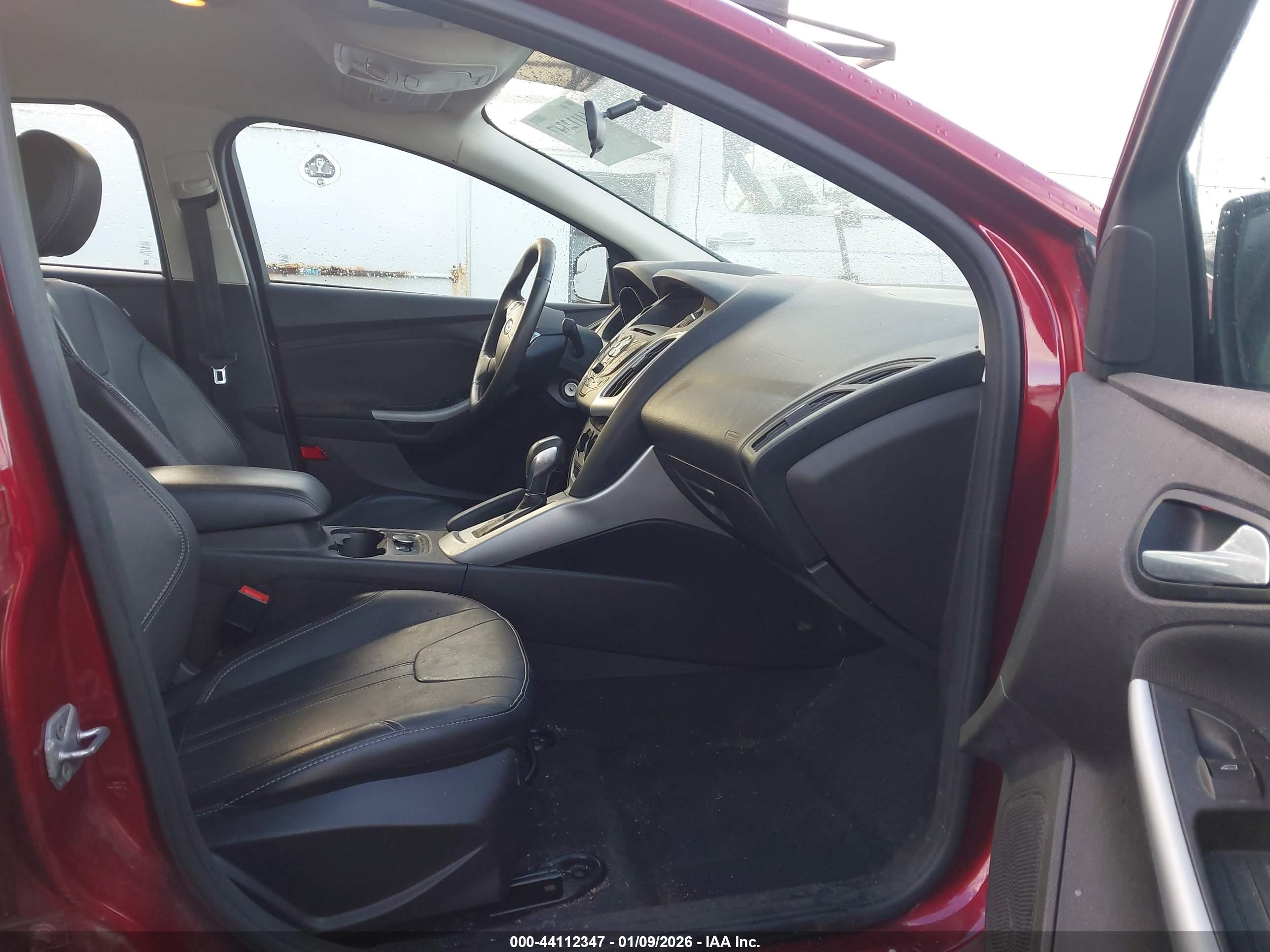 FORD FOCUS image 5