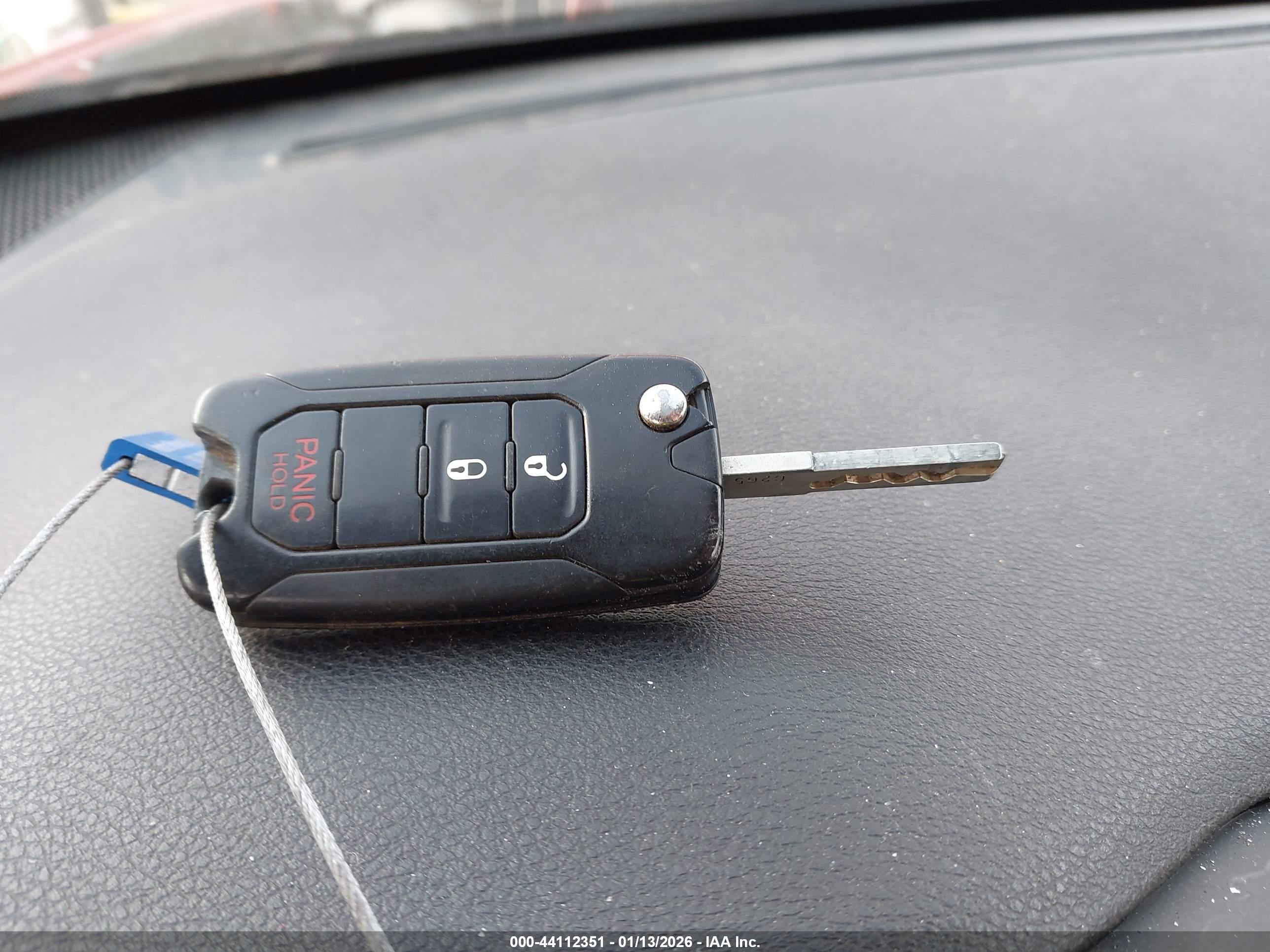 JEEP RENEGADE image 11