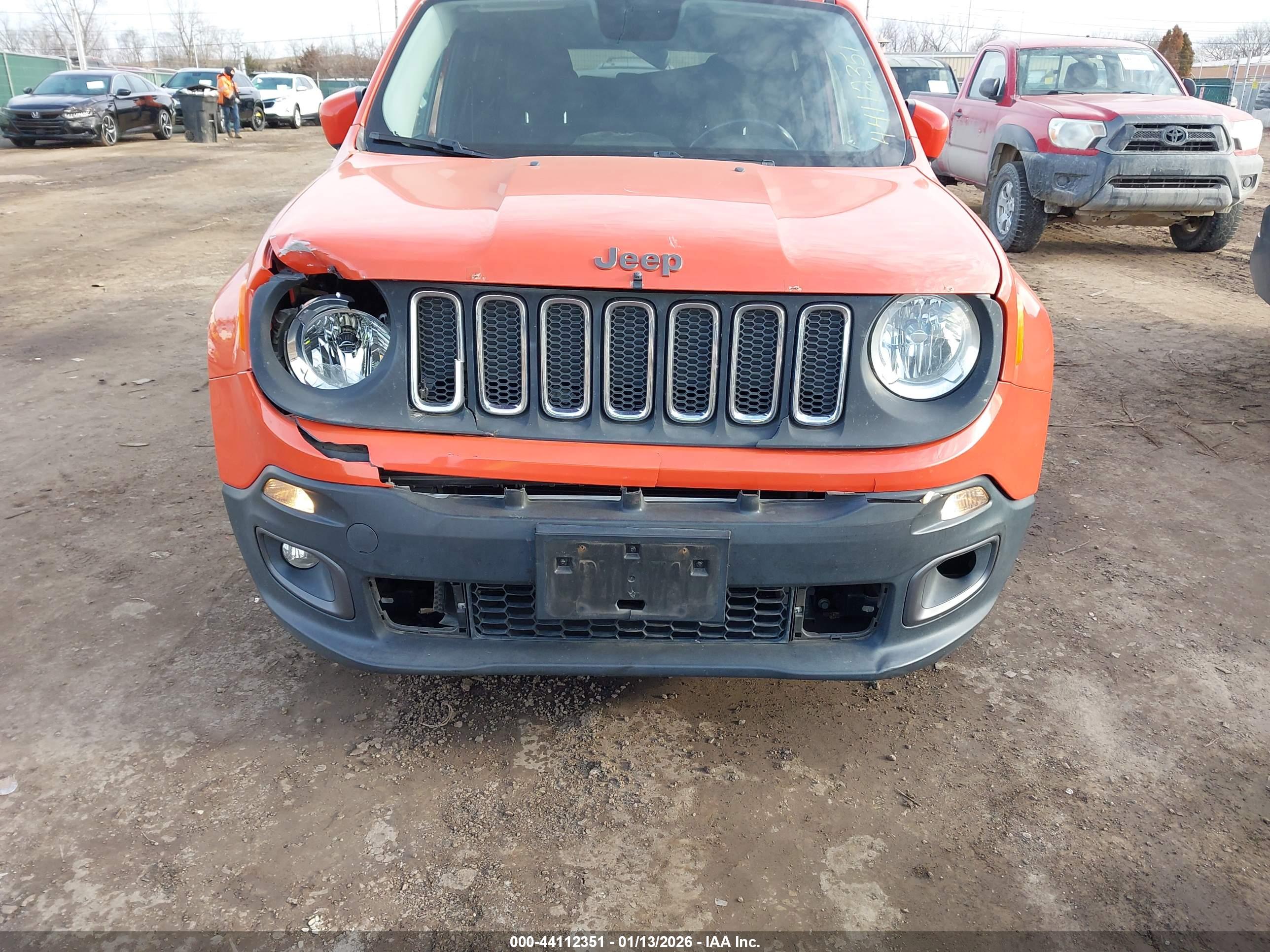JEEP RENEGADE image 6