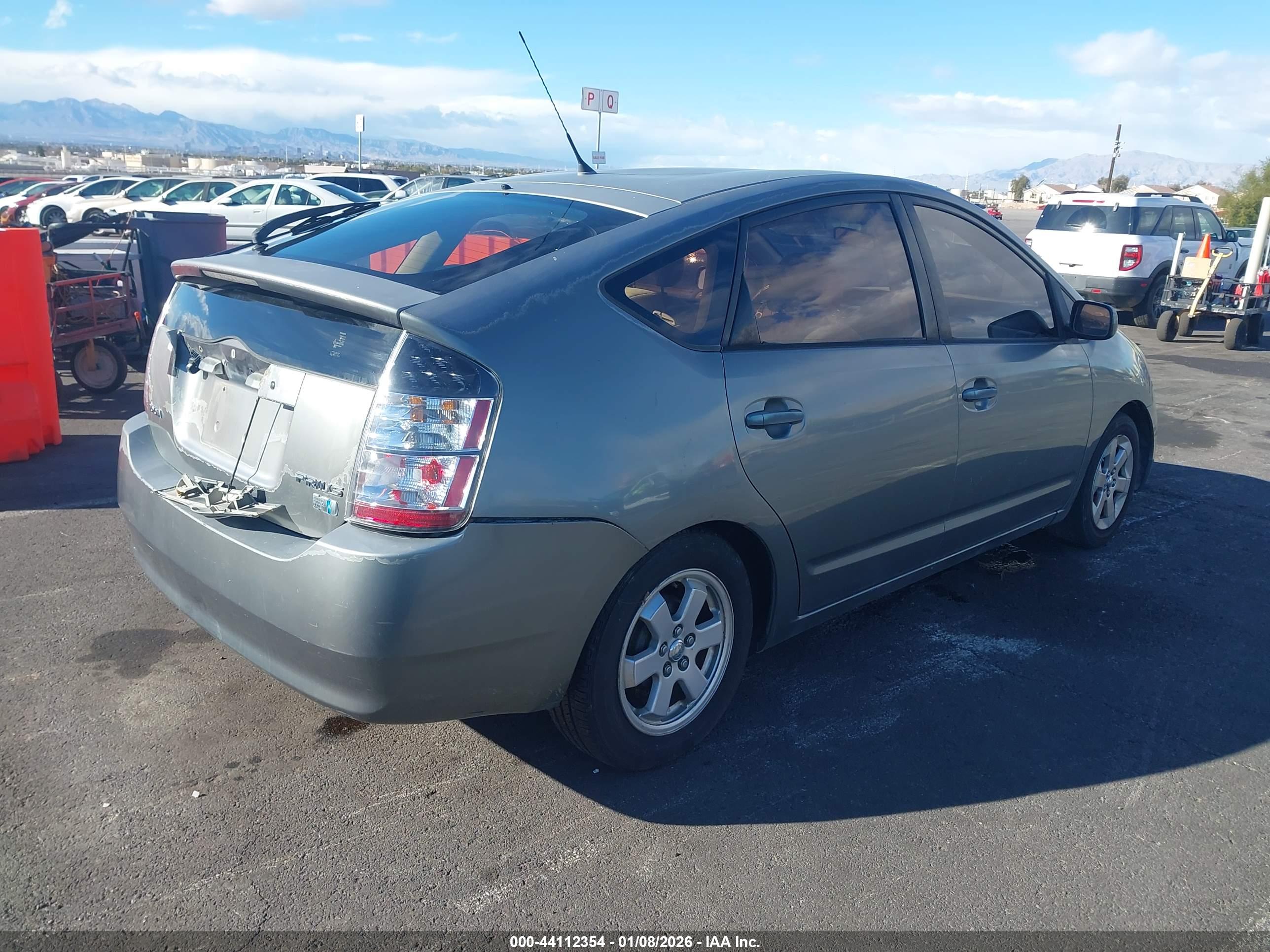 TOYOTA PRIUS image 4