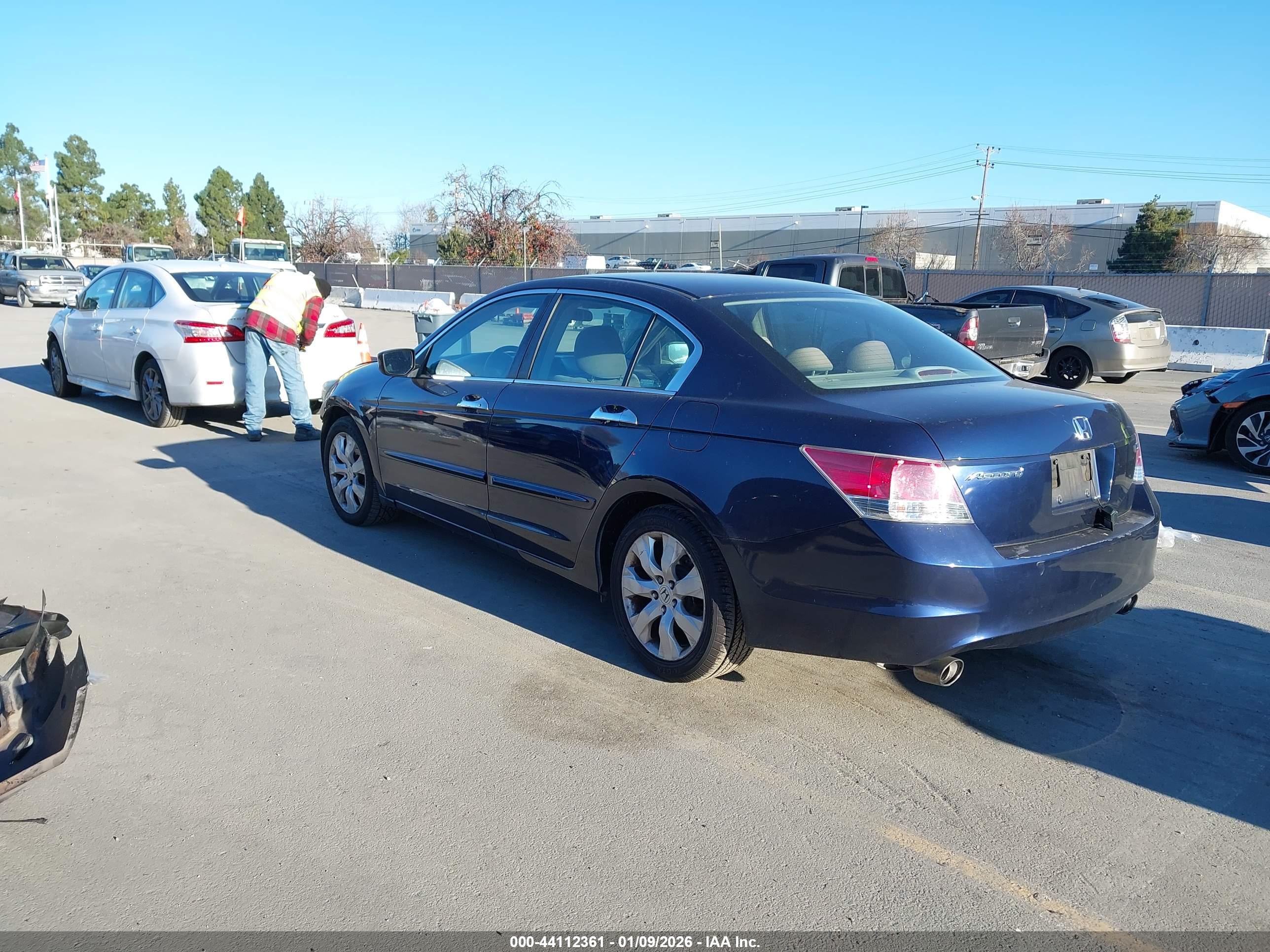 HONDA ACCORD image 3