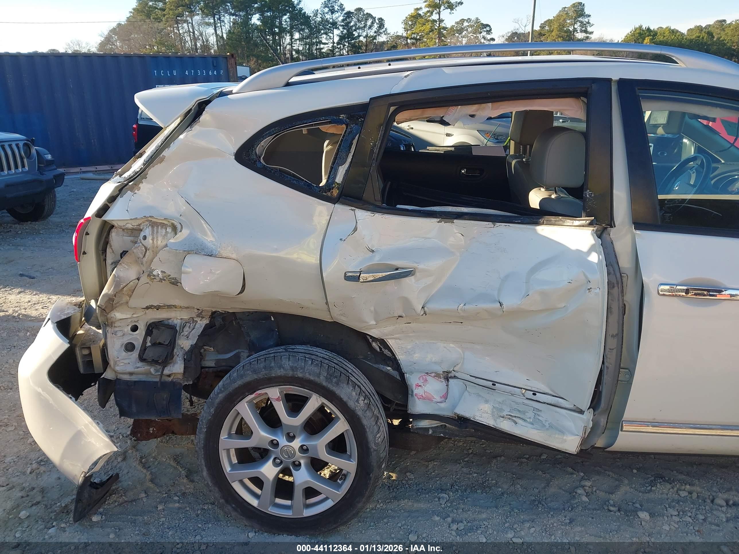 NISSAN ROGUE image 6