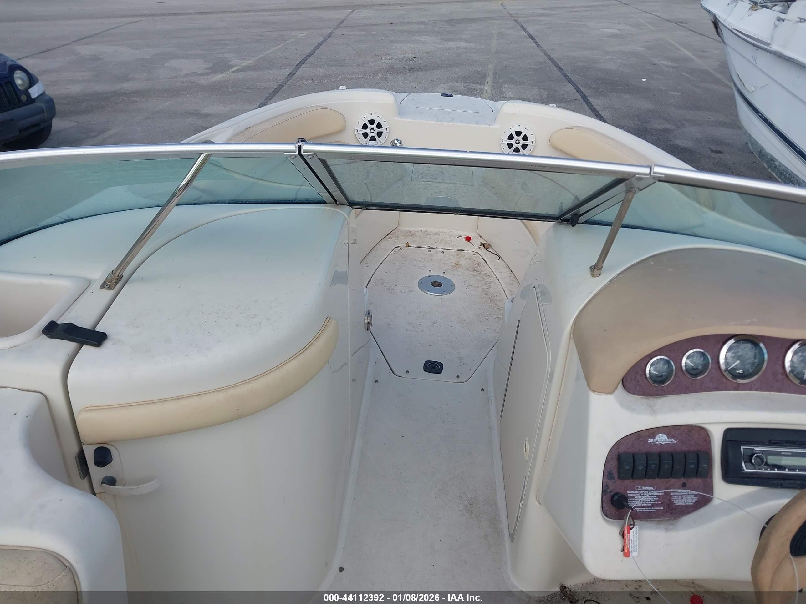 SEA RAY image 5